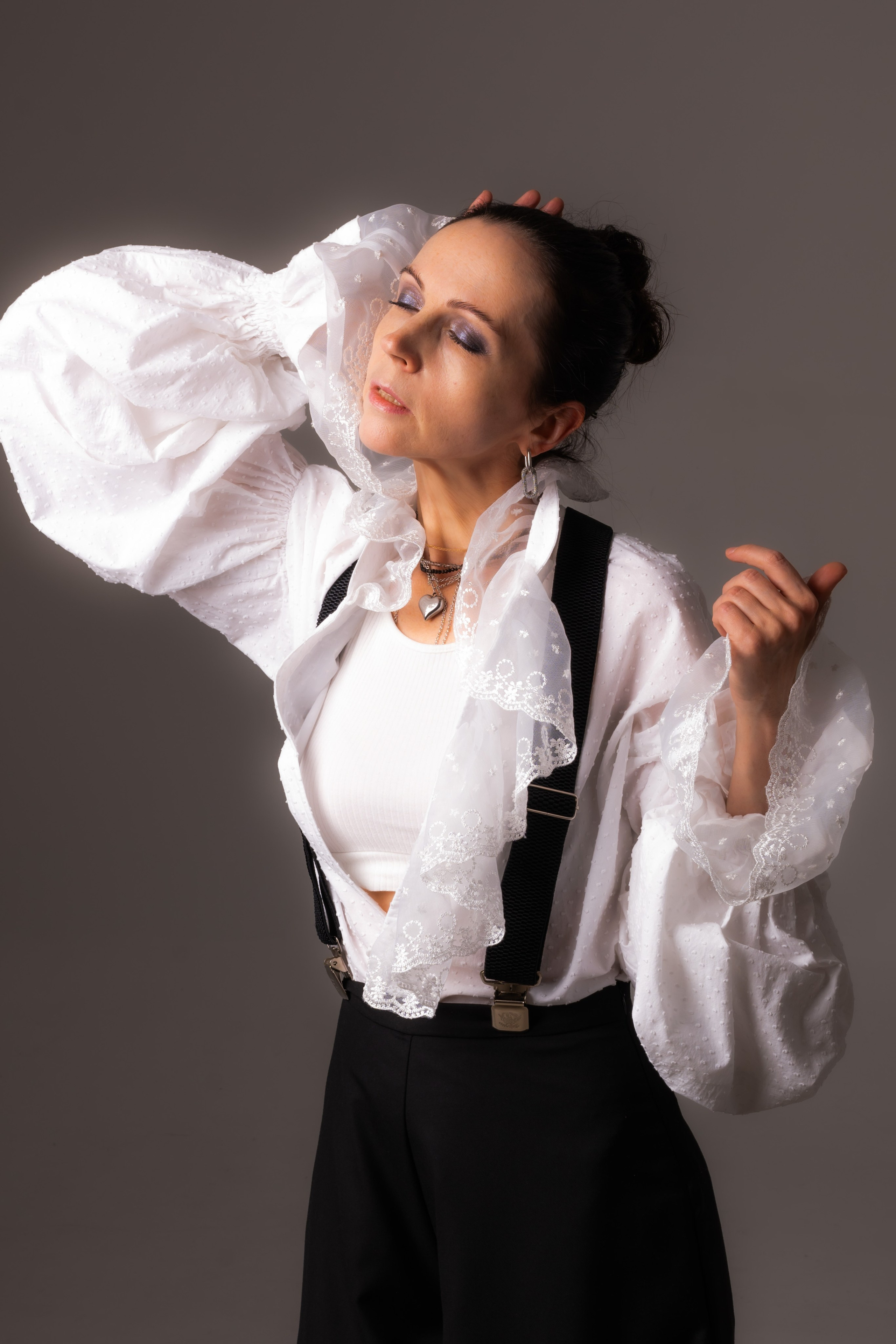 Студийная фотосессия девушки