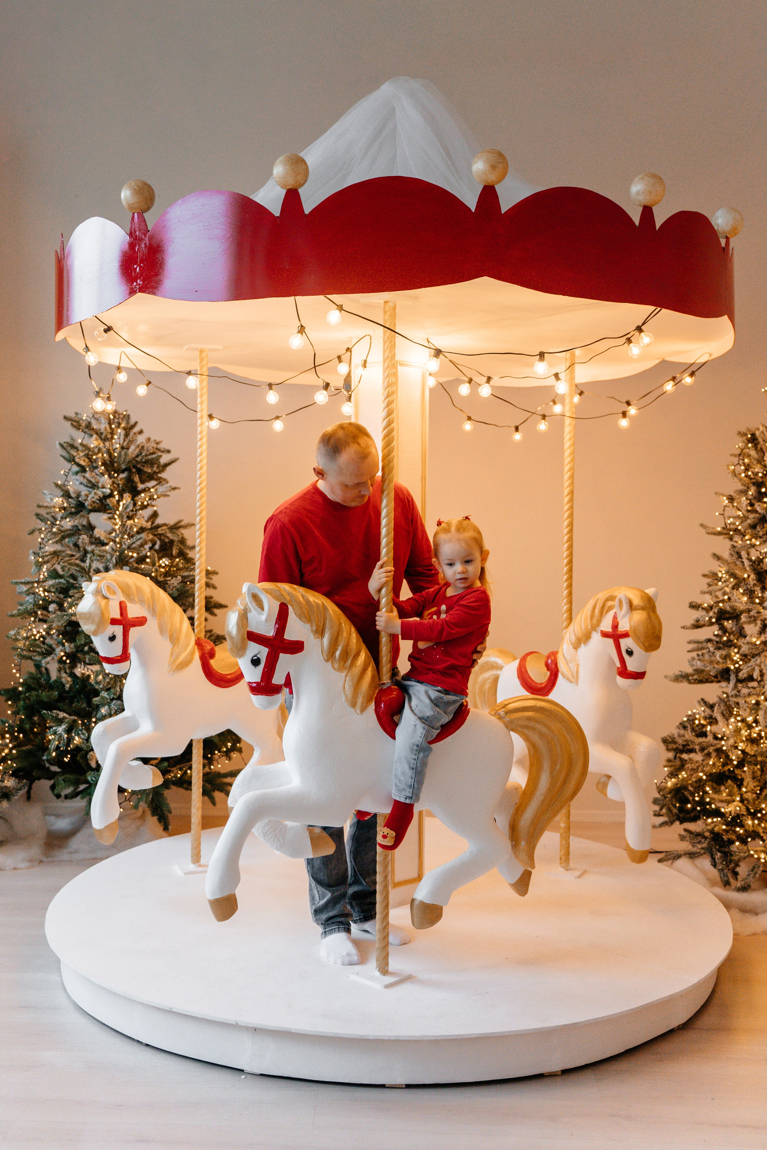 Семейная новогодняя история. Ваш семейный фотограф в Минске — Вика Трегубова