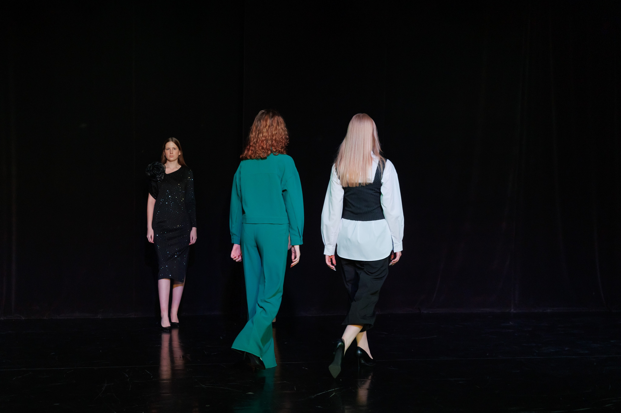 Показ коллекций Новосибирских дизайнеров для Fly Production. Фотограф Новосибирск — Наталья Гресь