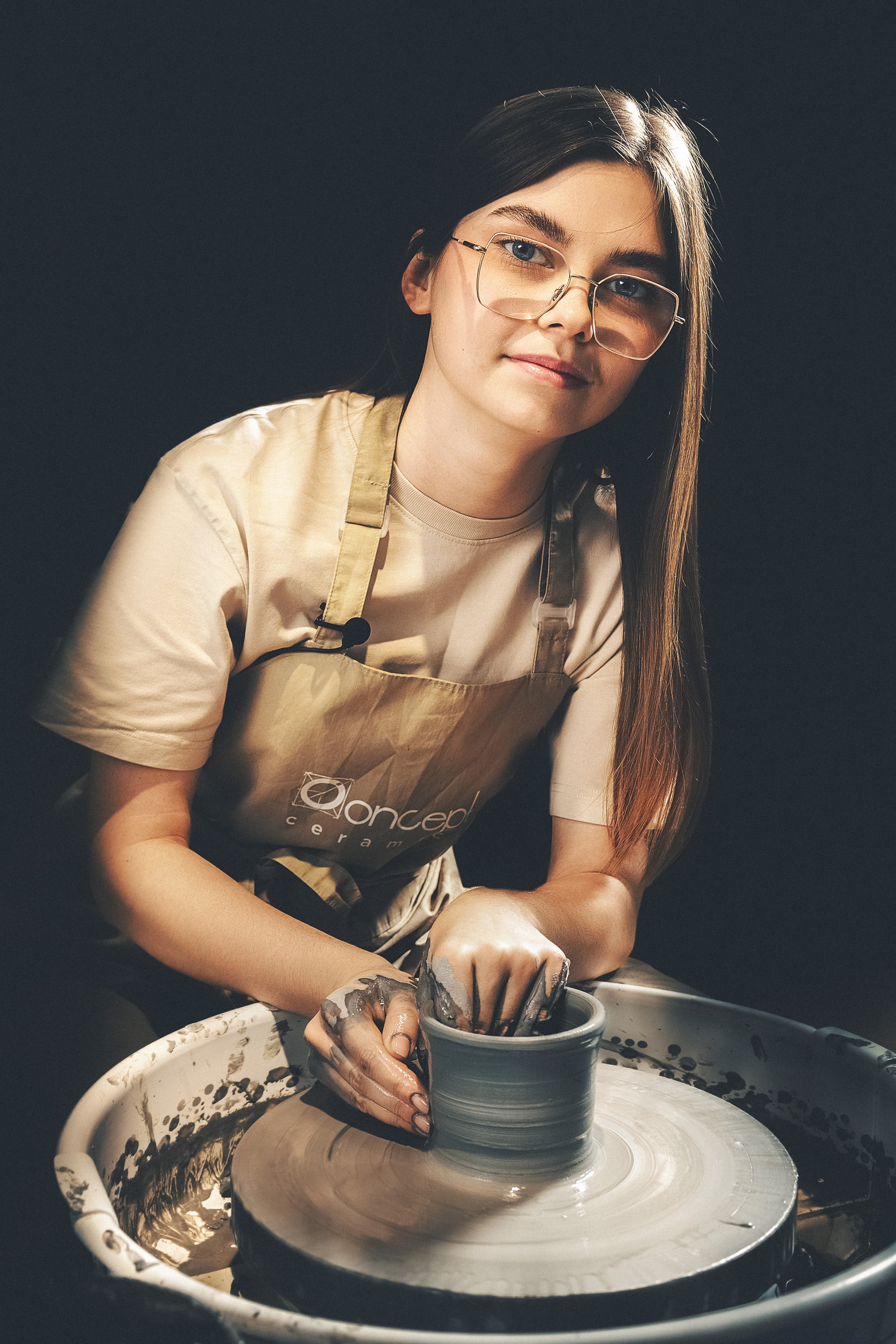 съемка в уфе работа керамиста за гончарным кругом