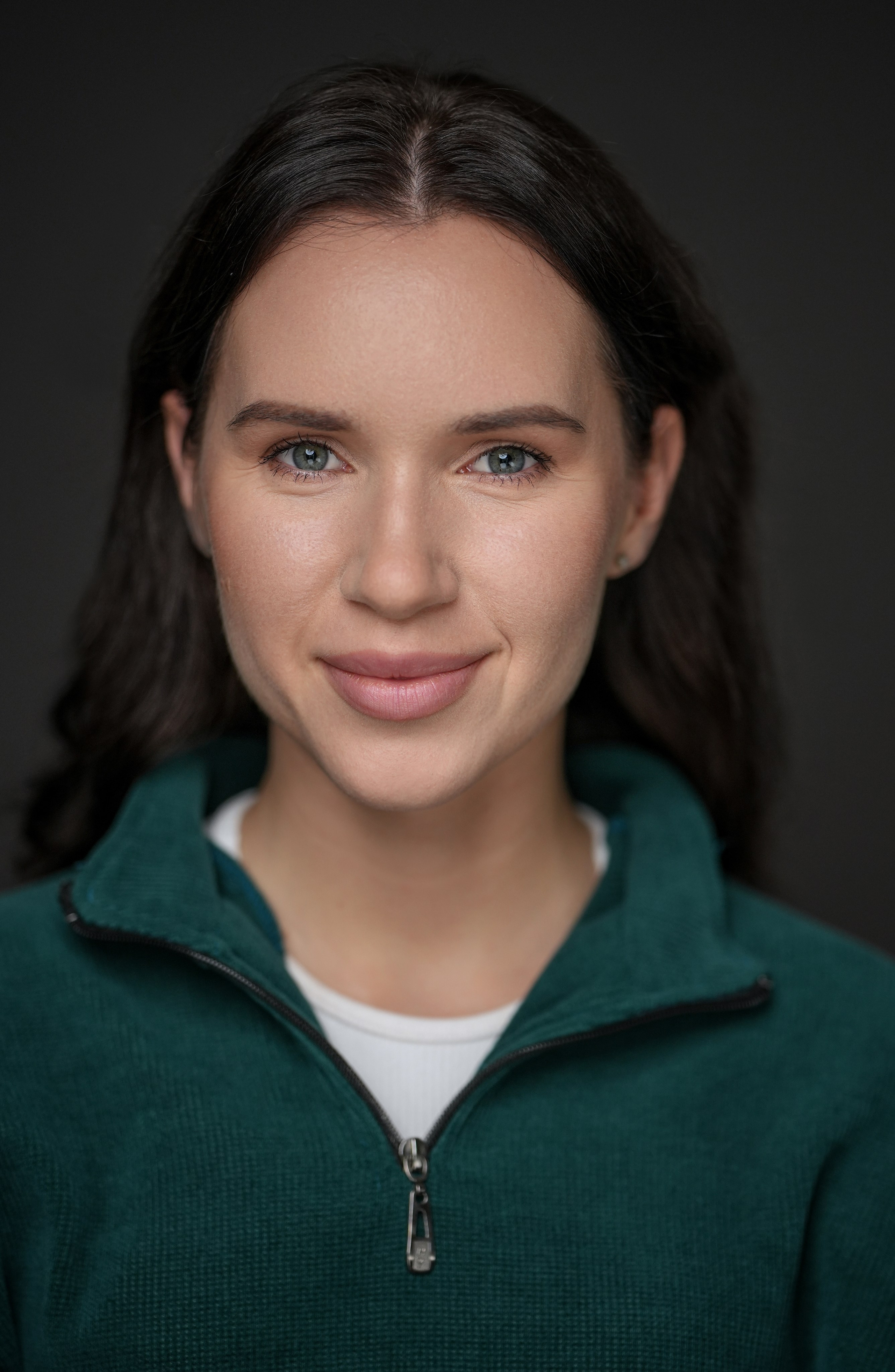 Актриса Александра Кушнарёва. Портретная съемка в Москве, студийный фотограф Игорь Фомин