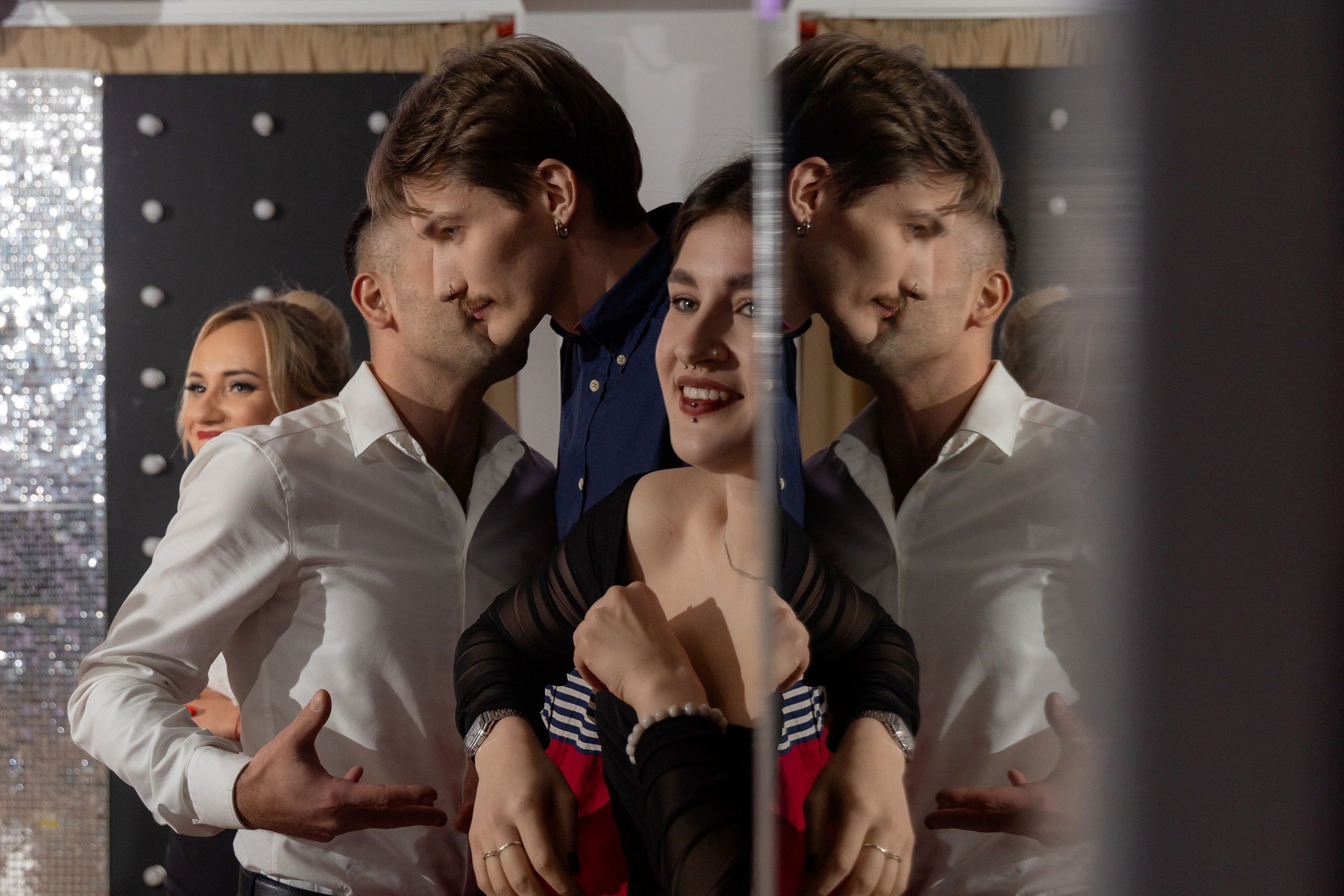 Корпоративная фотосъемка для кафе GARAGE | Новый год 2025 | Минск. Свадебный фотограф в Минске/Беларуси Сергей Спиридонов