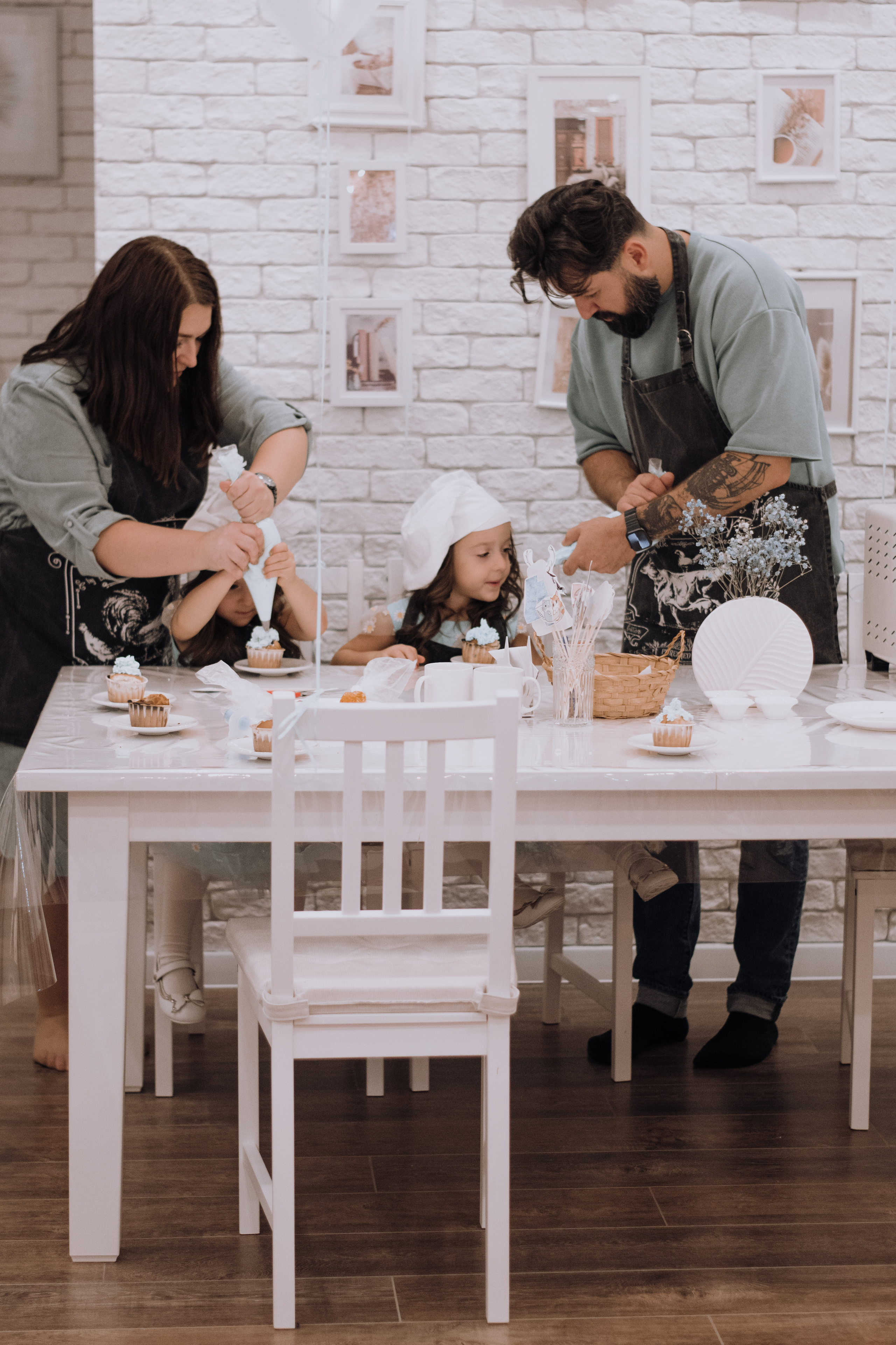 Семейная фотосессия в честь дня рождения. Семейный и свадебный фотограф Губкинский и Ставрополь