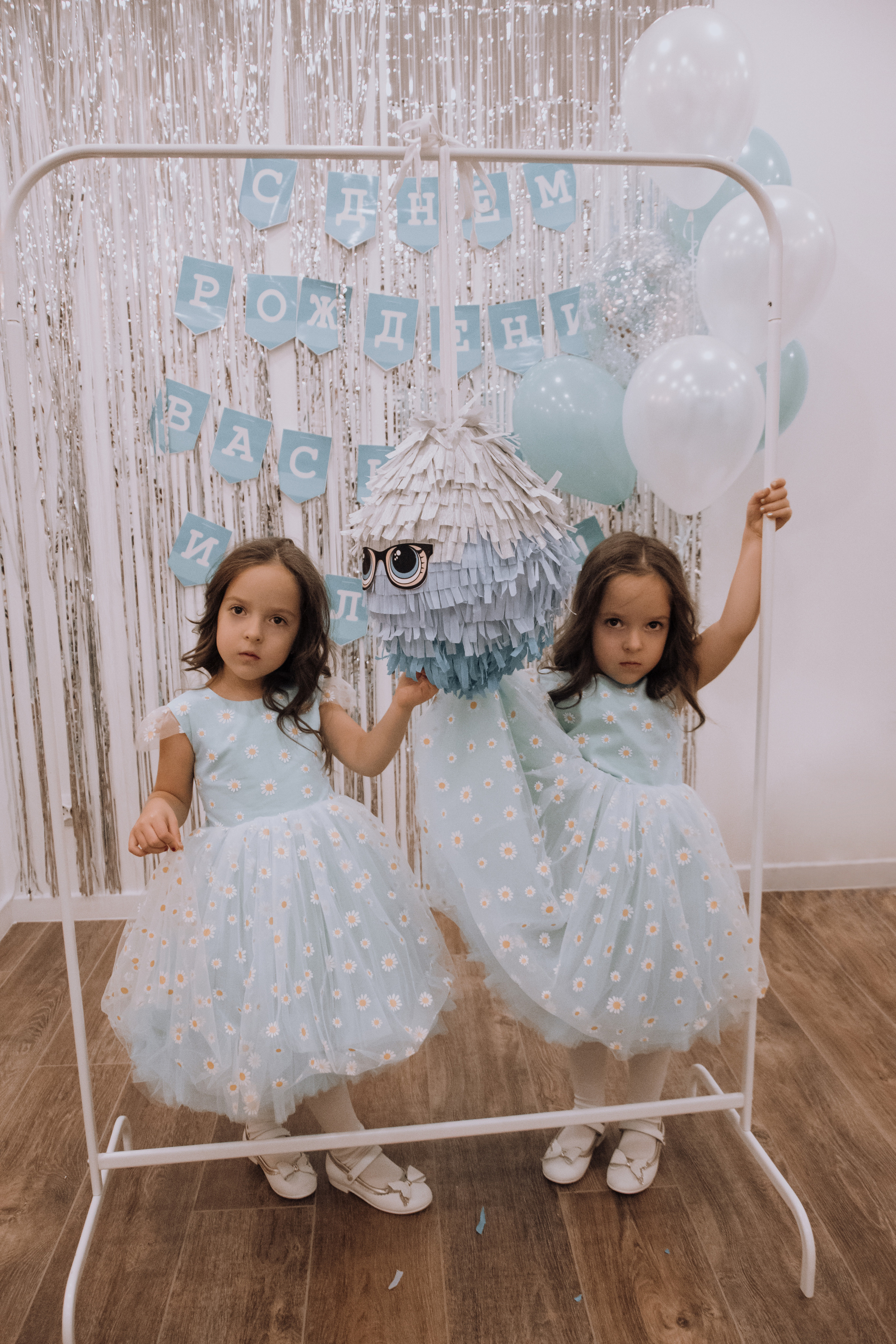 Семейная фотосессия в честь дня рождения. Семейный и свадебный фотограф Губкинский и Ставрополь