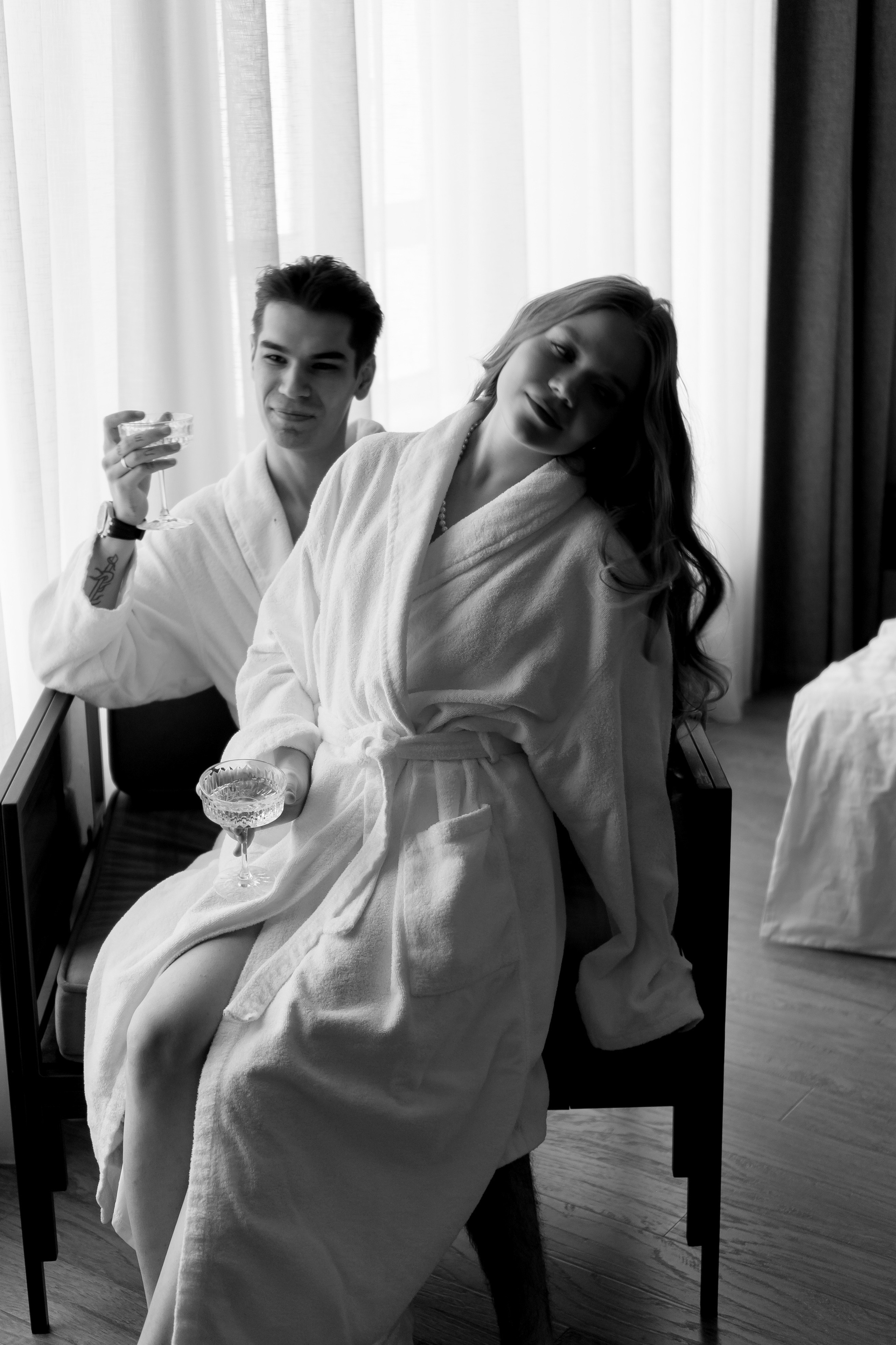 СВАДЕБНАЯ СЬЕМКА СБОРОВ В ОТЕЛЕ И ВЫЕЗД НА ЦЕРЕМОНИЮ (СНЯТО В СИБИРЕ В НИЖНЕВАРТОВСКЕ). Профессиональный фотограф, Санкт-Петербург — Виктория Богомолова