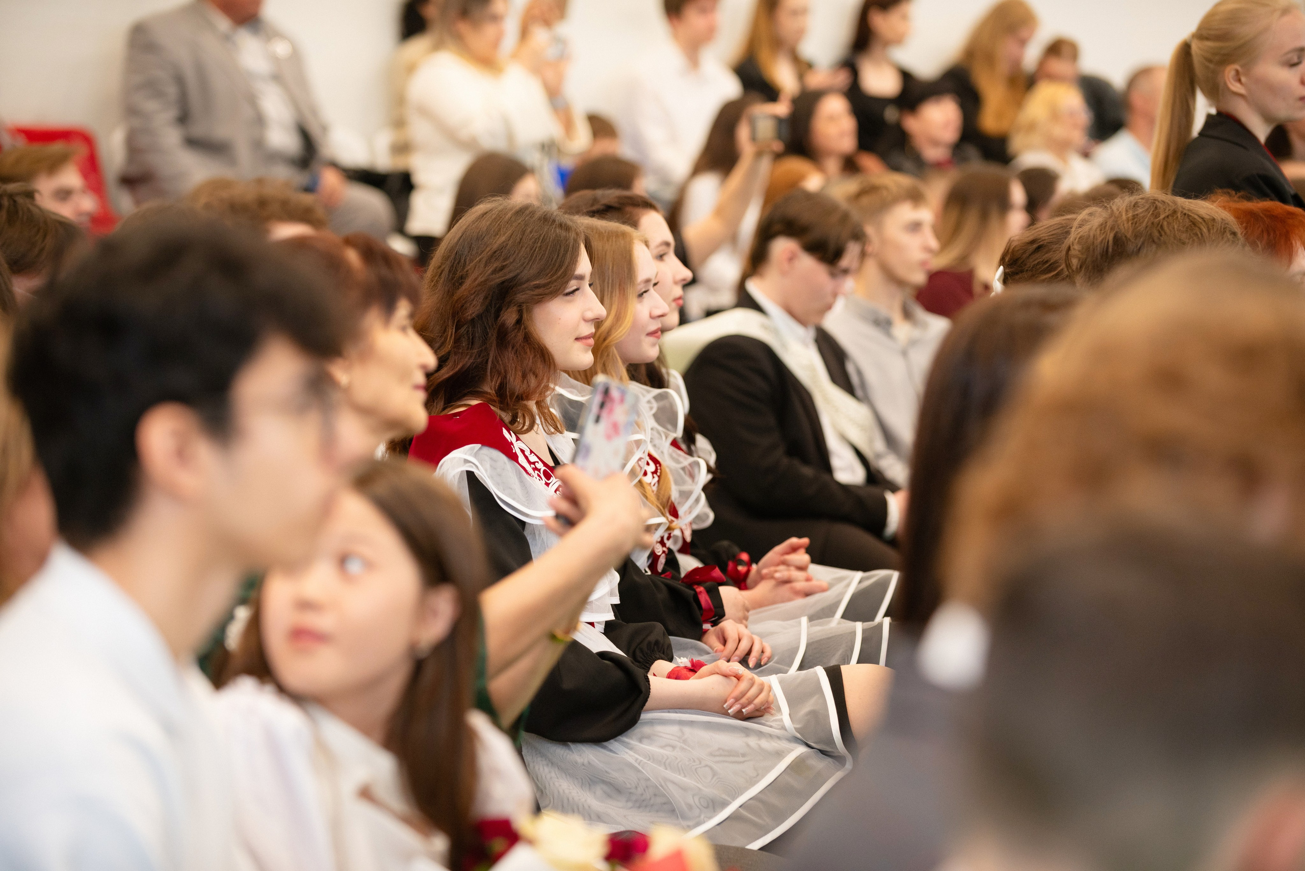 Фотограф на выпускной для старших классов в Сургуте и Нефтеюганске