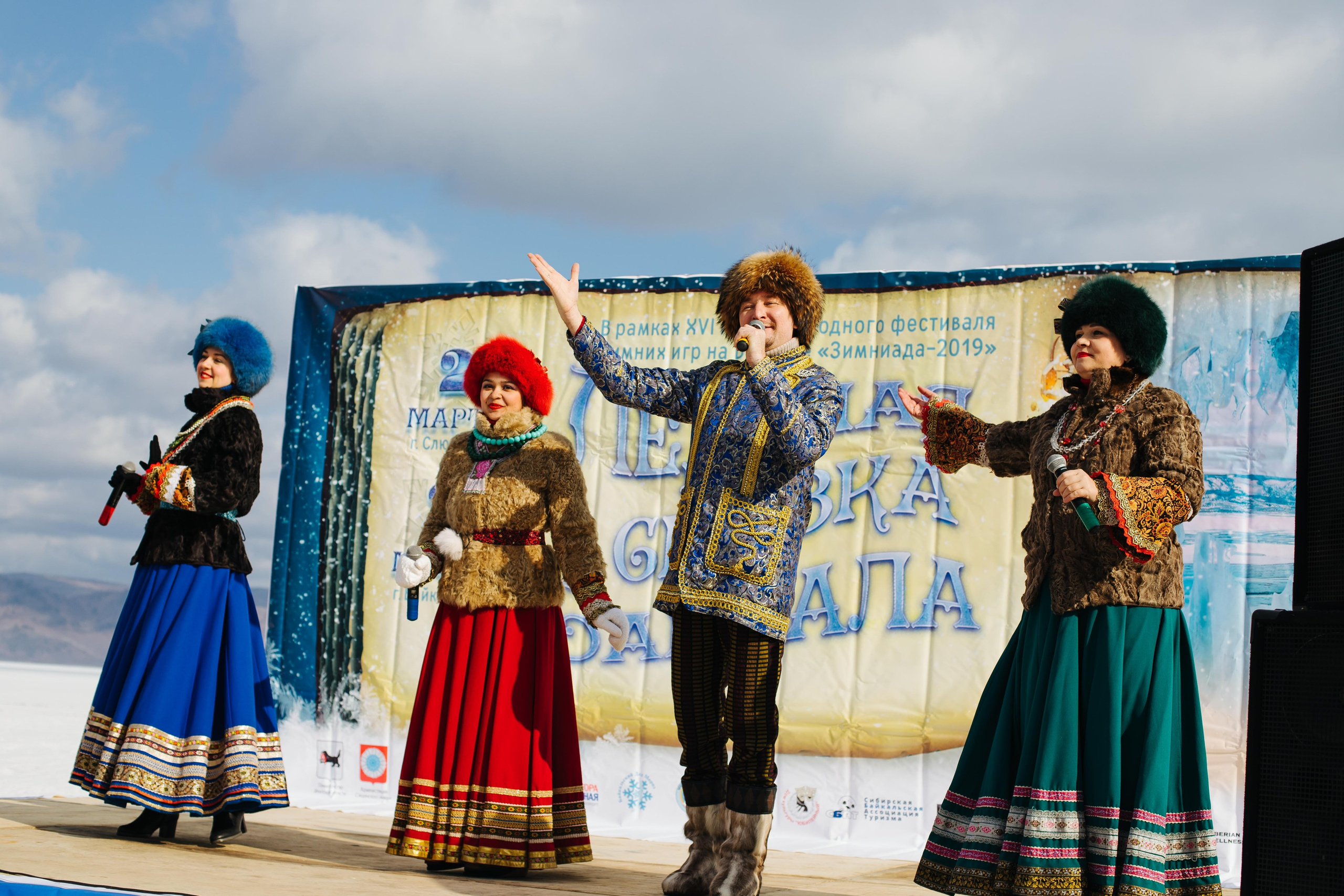 Ледяная сказка Байкала. Фотограф Наталья Кургина Слюдянка Иркутск