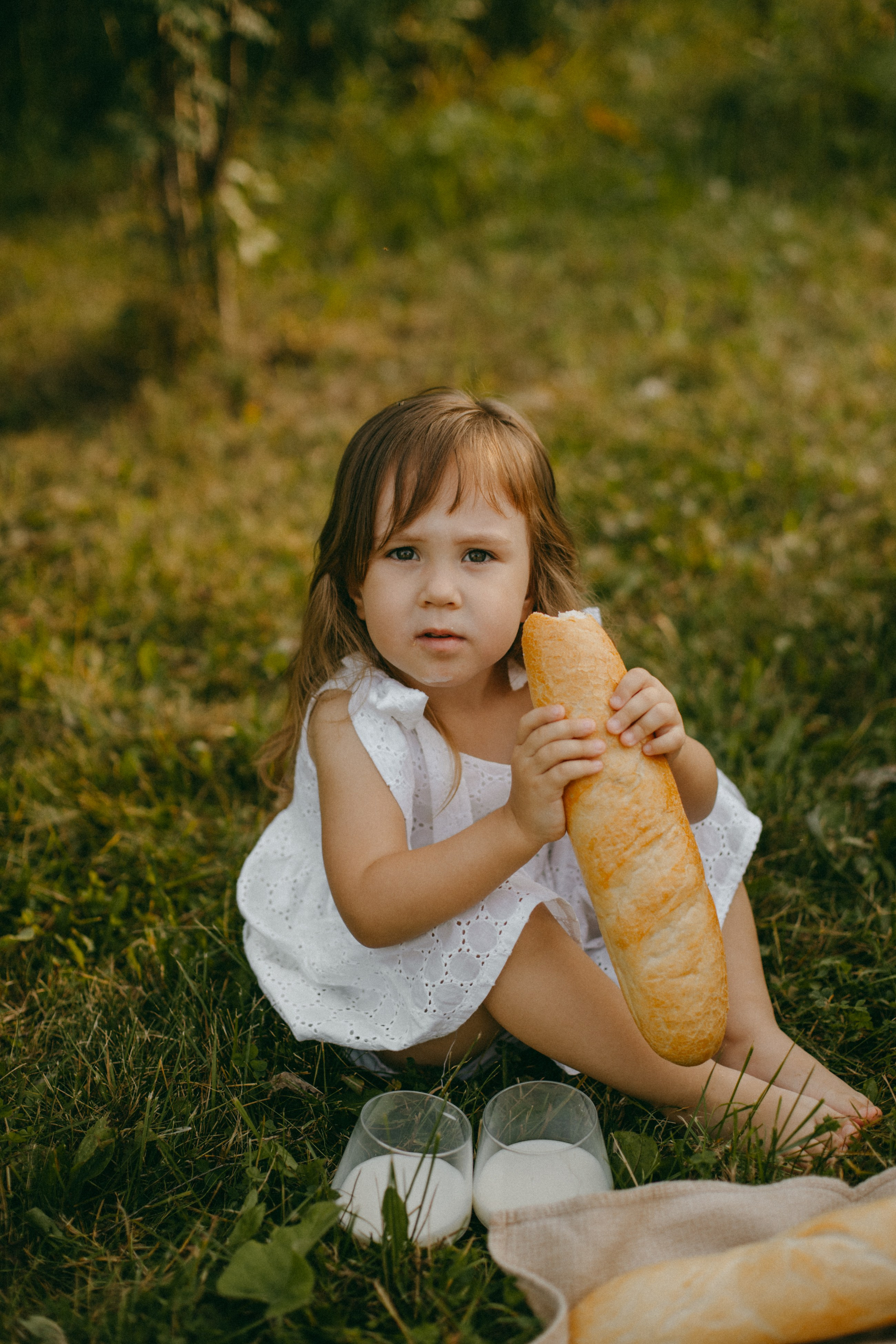 Эмма и Влада на летней прогулке с мамой. Фотограф Наталья Кургина Слюдянка Иркутск