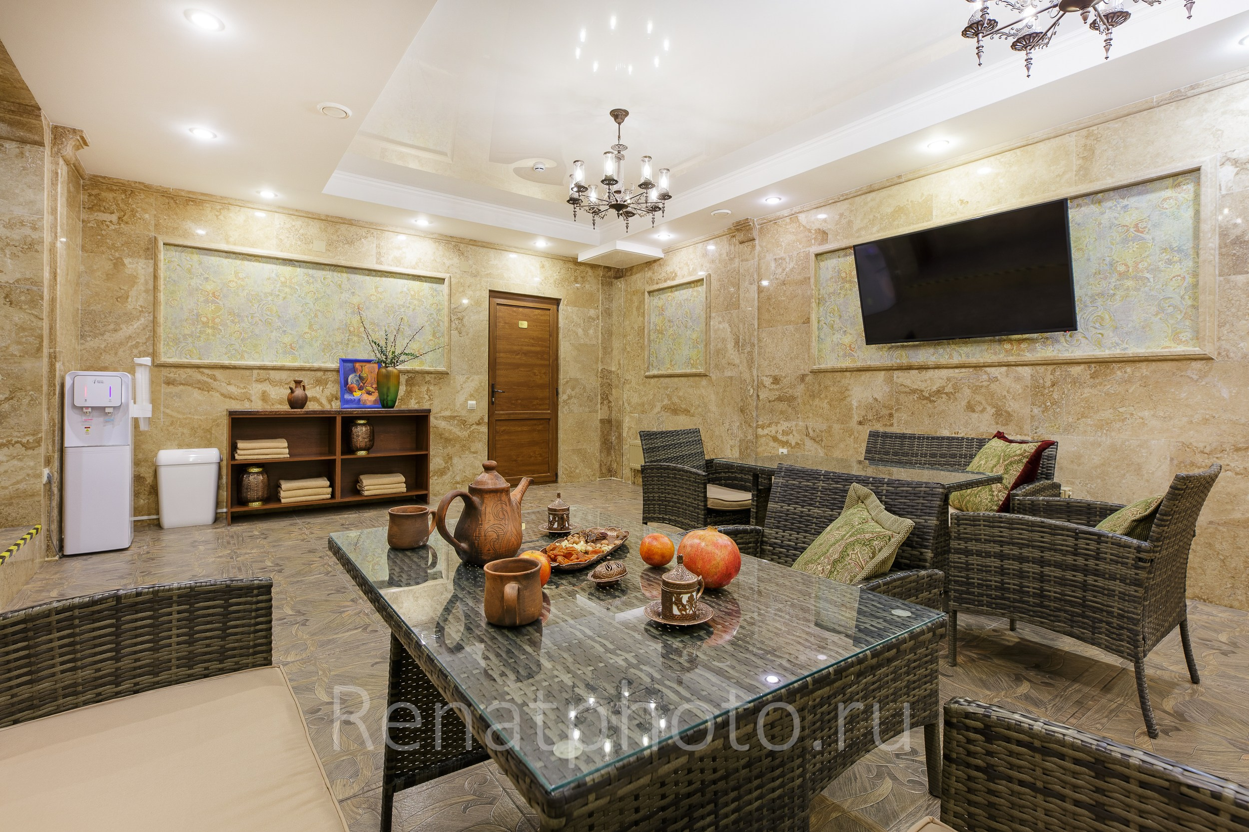 Отель «Вилла». Профессиональная фотосъёмка интерьеров, предметная фотосессия еды для меню г. Анапа