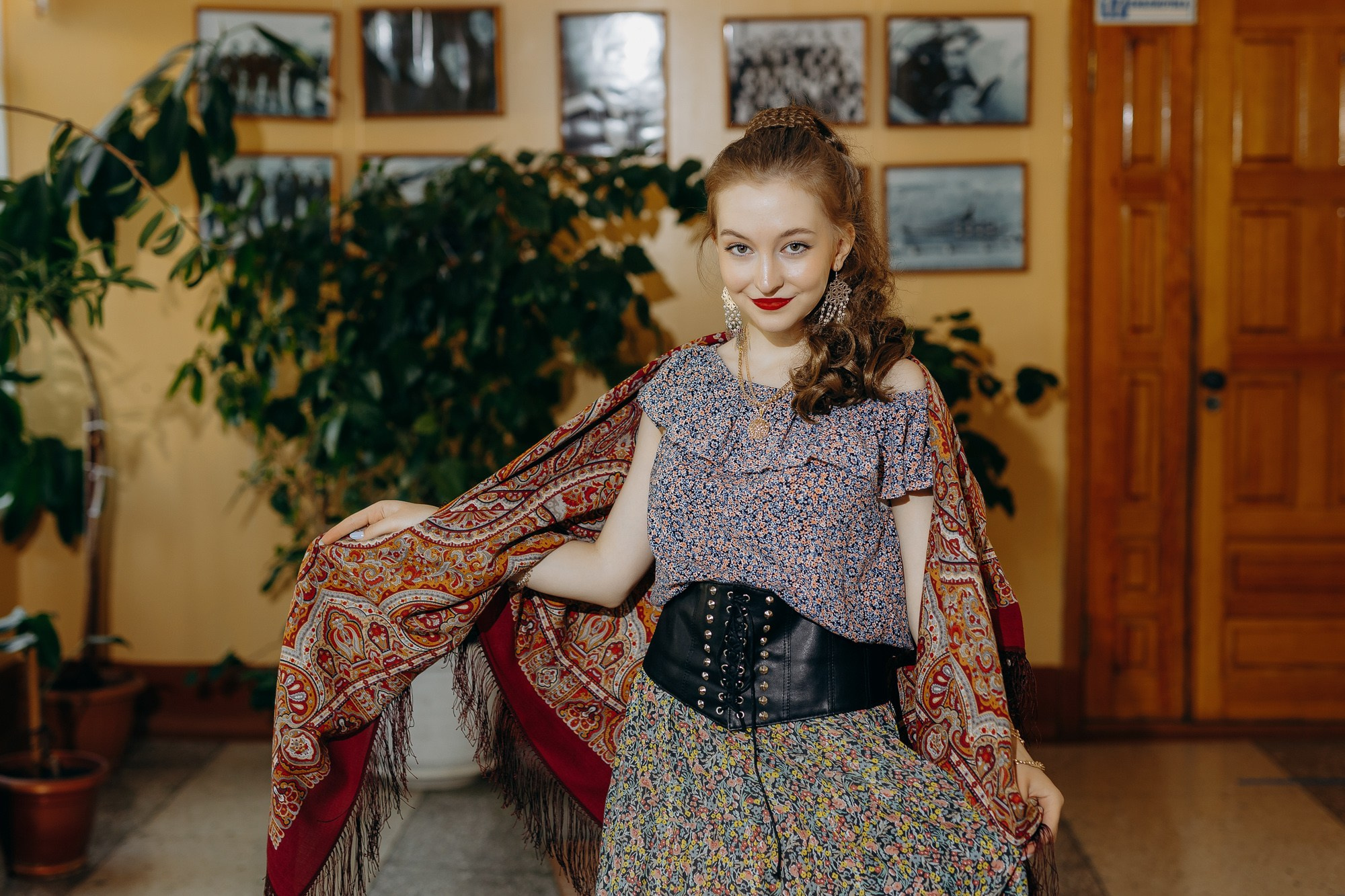 Выпускники Гимназия № 5 фотосессия в школе. Фотограф Барнаул Быстро-Качественно опыт 15+лет