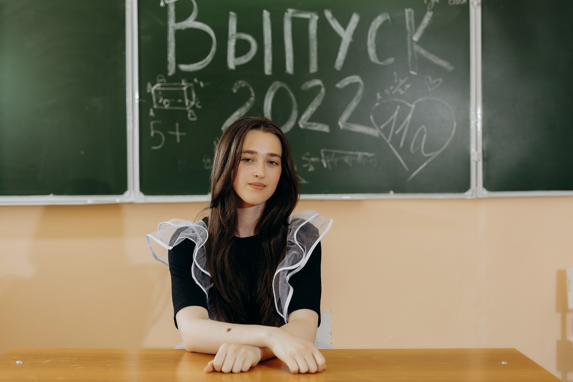 Выпускники Гимназия № 5 фотосессия в школе. Фотограф Барнаул Быстро-Качественно опыт 15+лет
