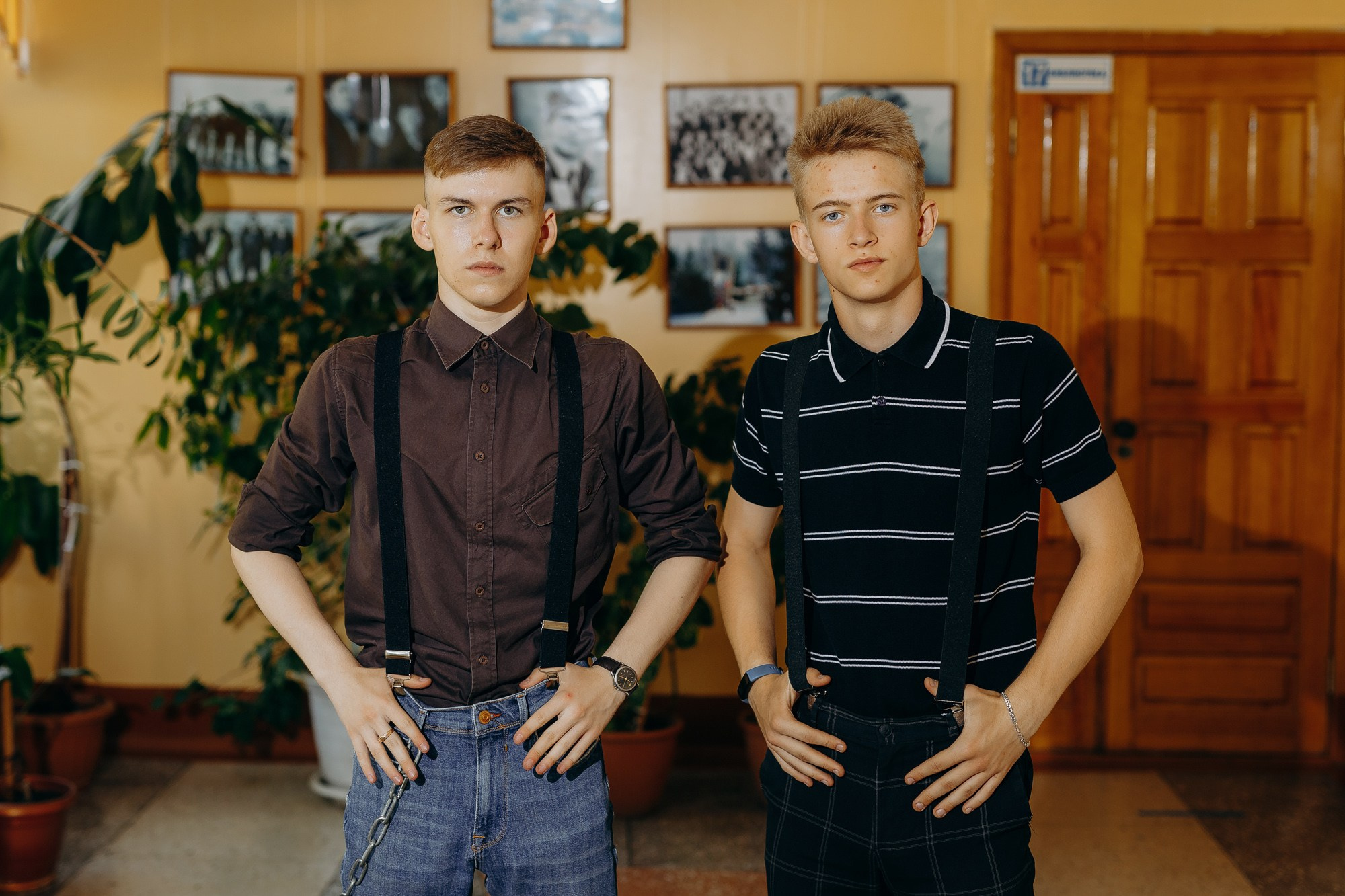 Выпускники Гимназия № 5 фотосессия в школе. Фотограф Барнаул Быстро-Качественно опыт 15+лет