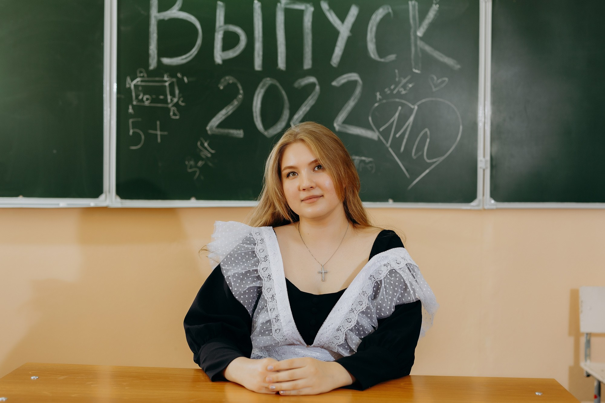 Выпускники Гимназия № 5 фотосессия в школе. Фотограф Барнаул Быстро-Качественно опыт 15+лет
