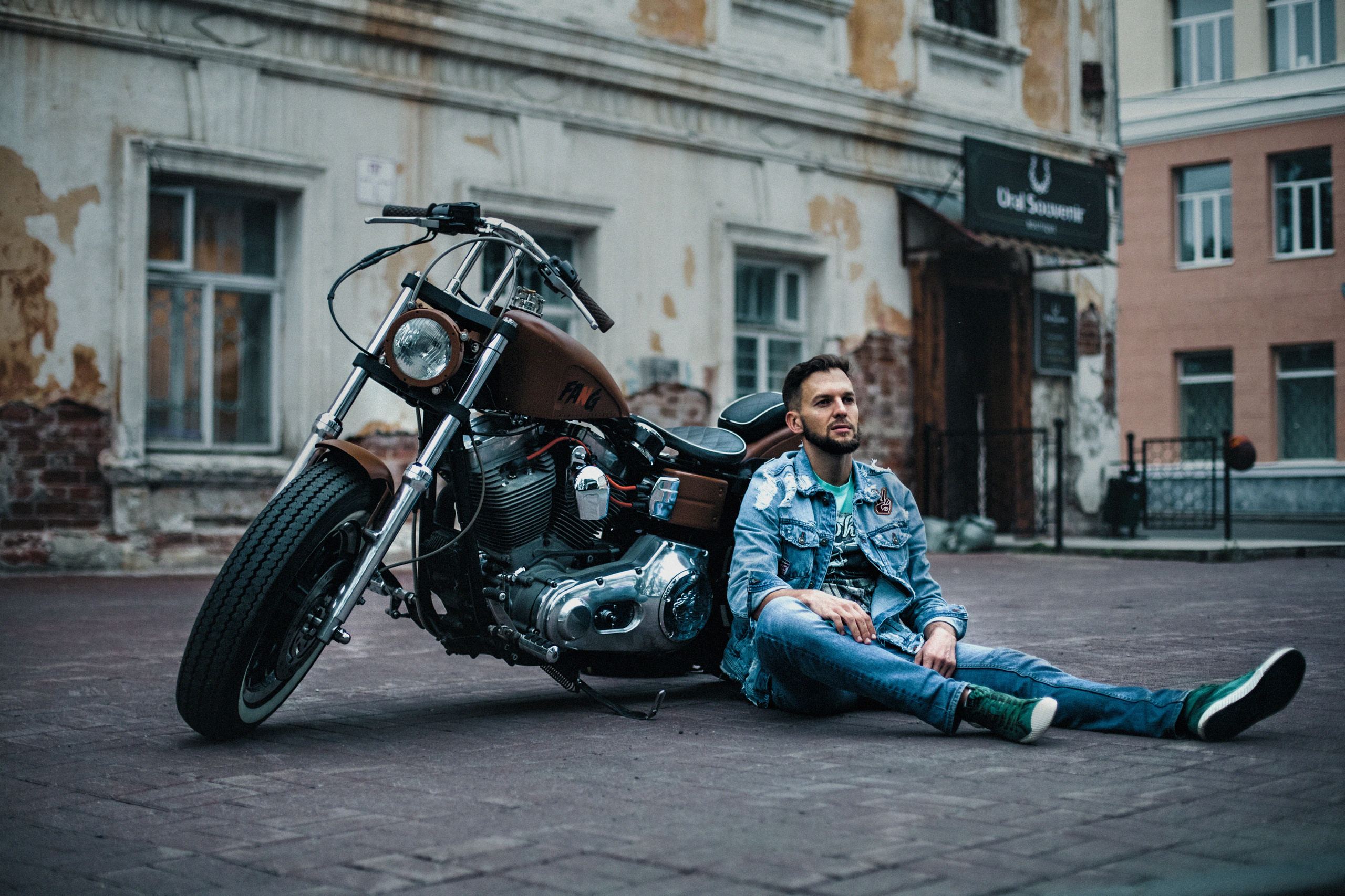 Мужская фотосессия с мотоциклом, фотограф Ксения Шекк. Свадебный и семейный фотограф Ксения Шекк Екатеринбург