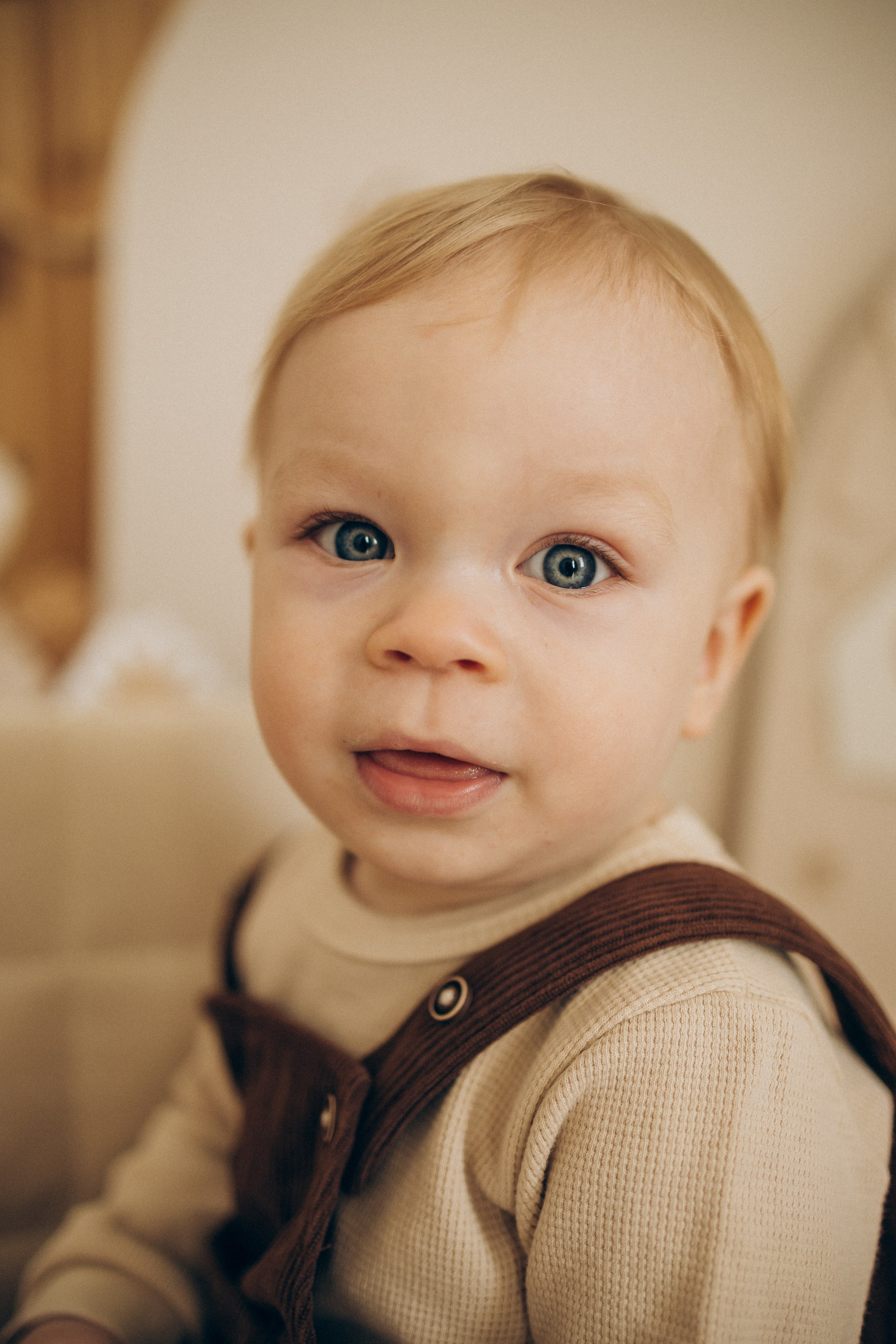 Семейная фотосессия Москва, семейный фотограф в Москве, семейная фотосессия, детский фотограф, семейная фотосессия в студии, студийная семейная фотосессия, фотосессия с малышом, фотосессия годовасия, фотосессия в годик