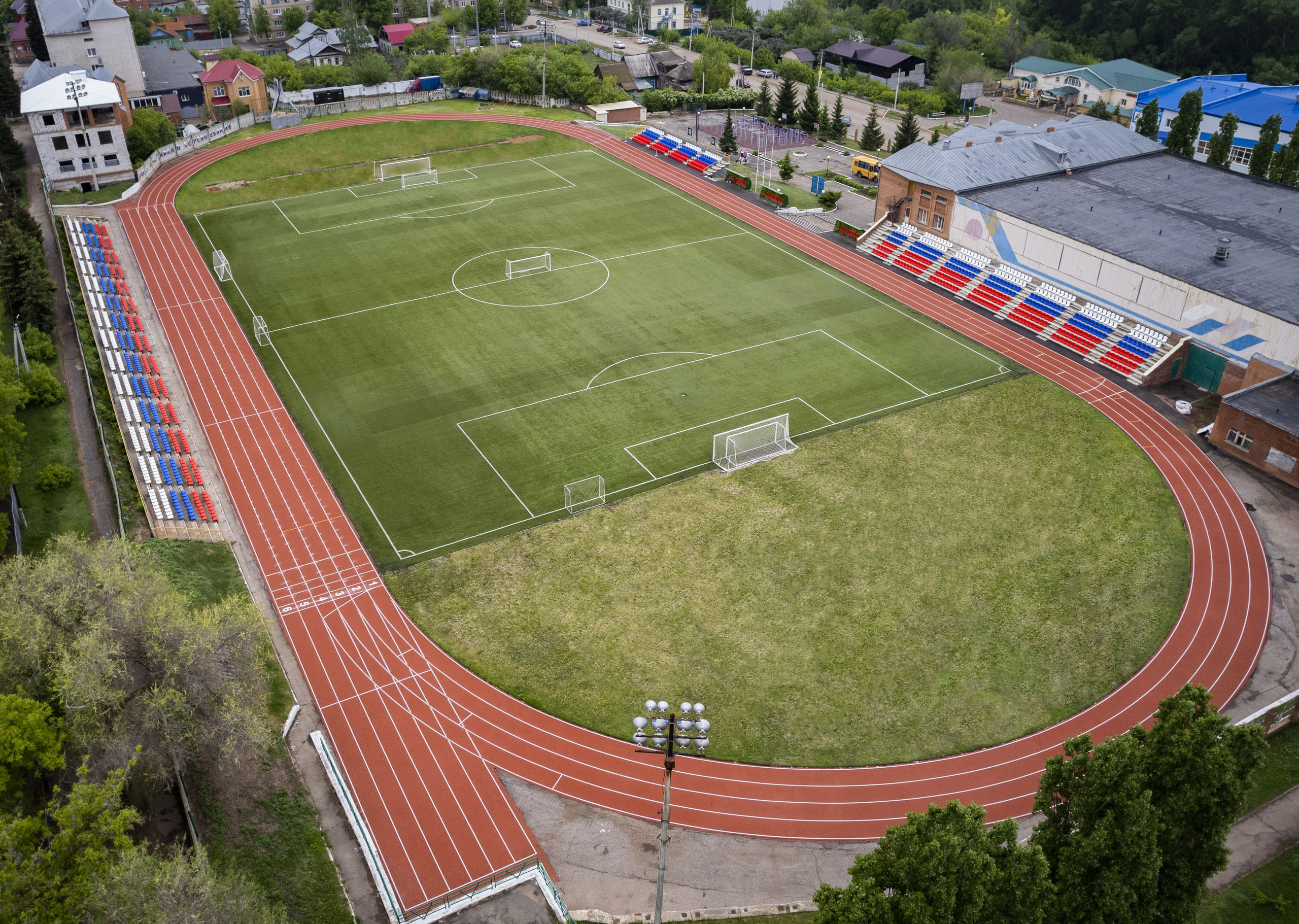 СТАДИОН БУГУРУСЛАН. Recro