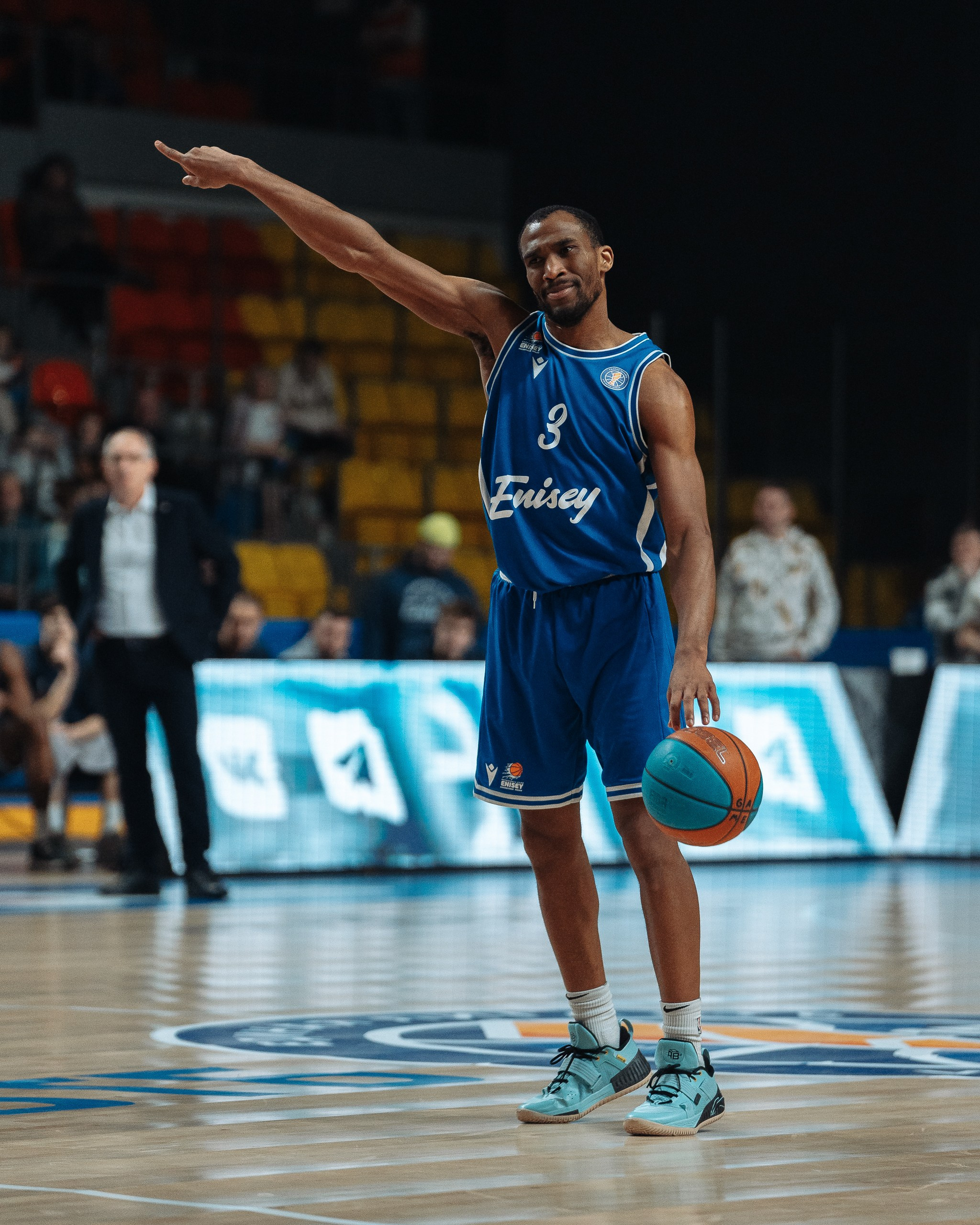 Баскетбол. Репортажный фотограф Красноярск Алекс Чампакхам