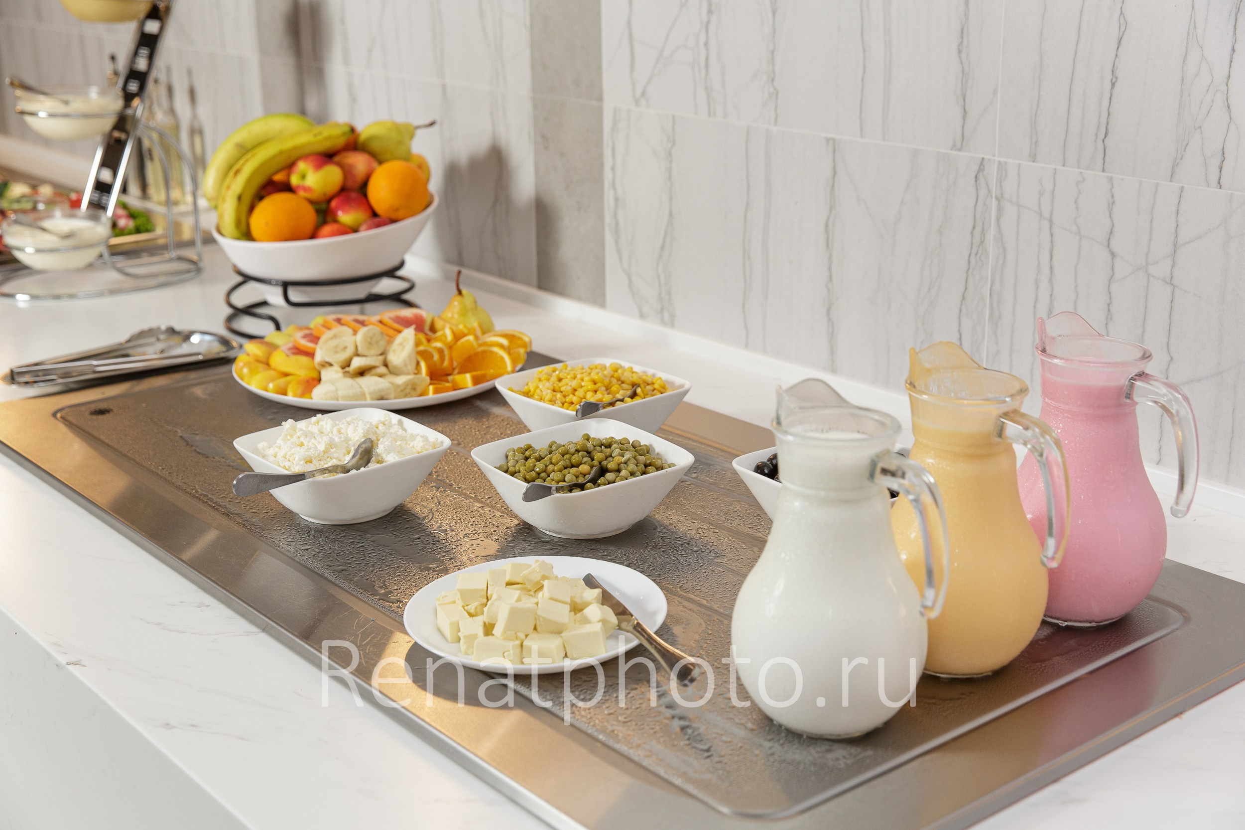 Renatphoto-Фотосъёмка еды по системе шведская линии для отелей. Профессиональная фотосъёмка интерьеров, предметная фотосессия еды для меню г. Анапа