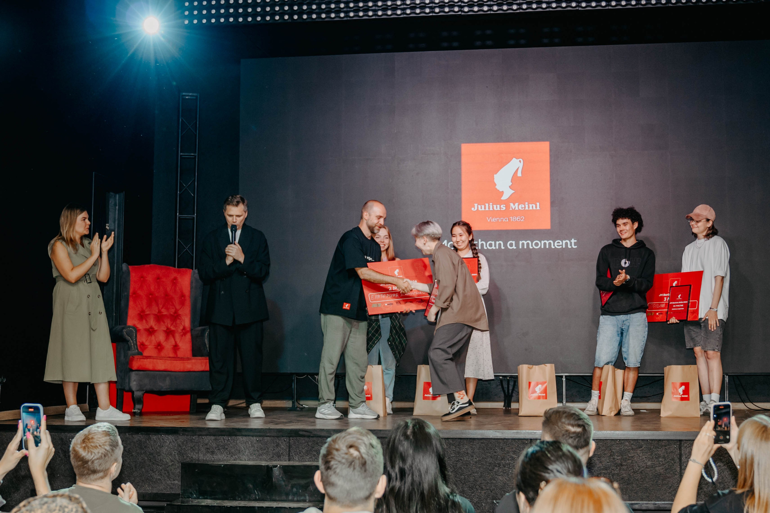 JM Barista Skills 24'. Фотограф, видеограф и пилот дрона на Байкале