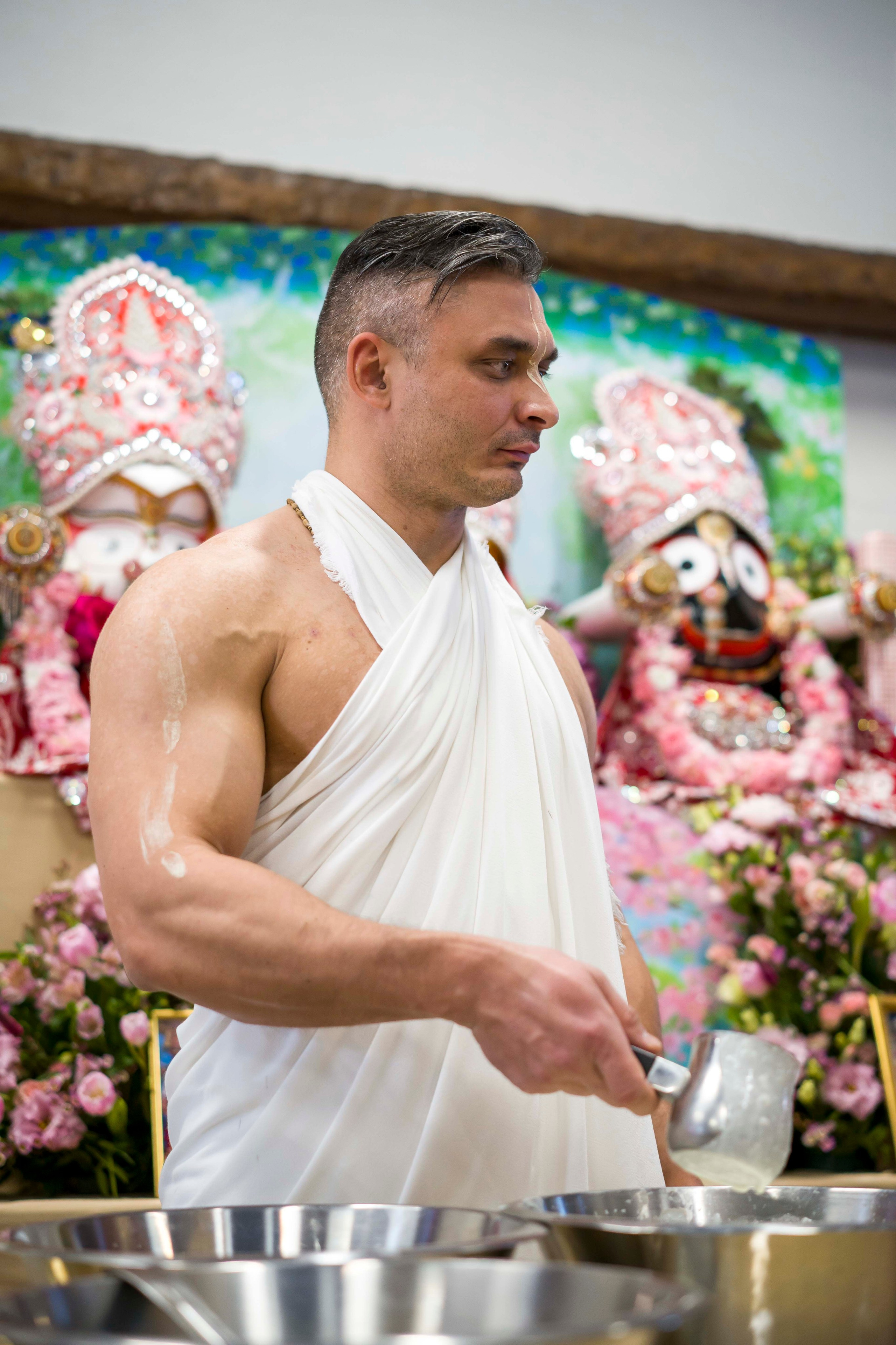 Нитьянанда Трайодаши 2026. Фотограф в Санкт-Петербурге. Репортажная и все съёмки для бизнеса