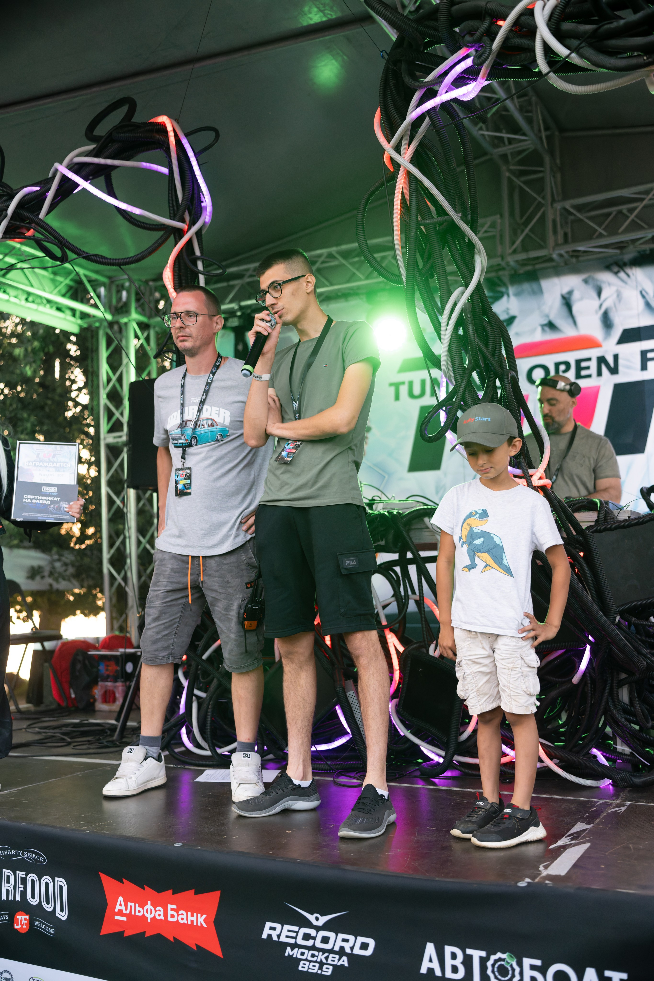 Tuning Open Fest 2025. Авто и мотоспорт — фотограф Антон Медведев iCoguar