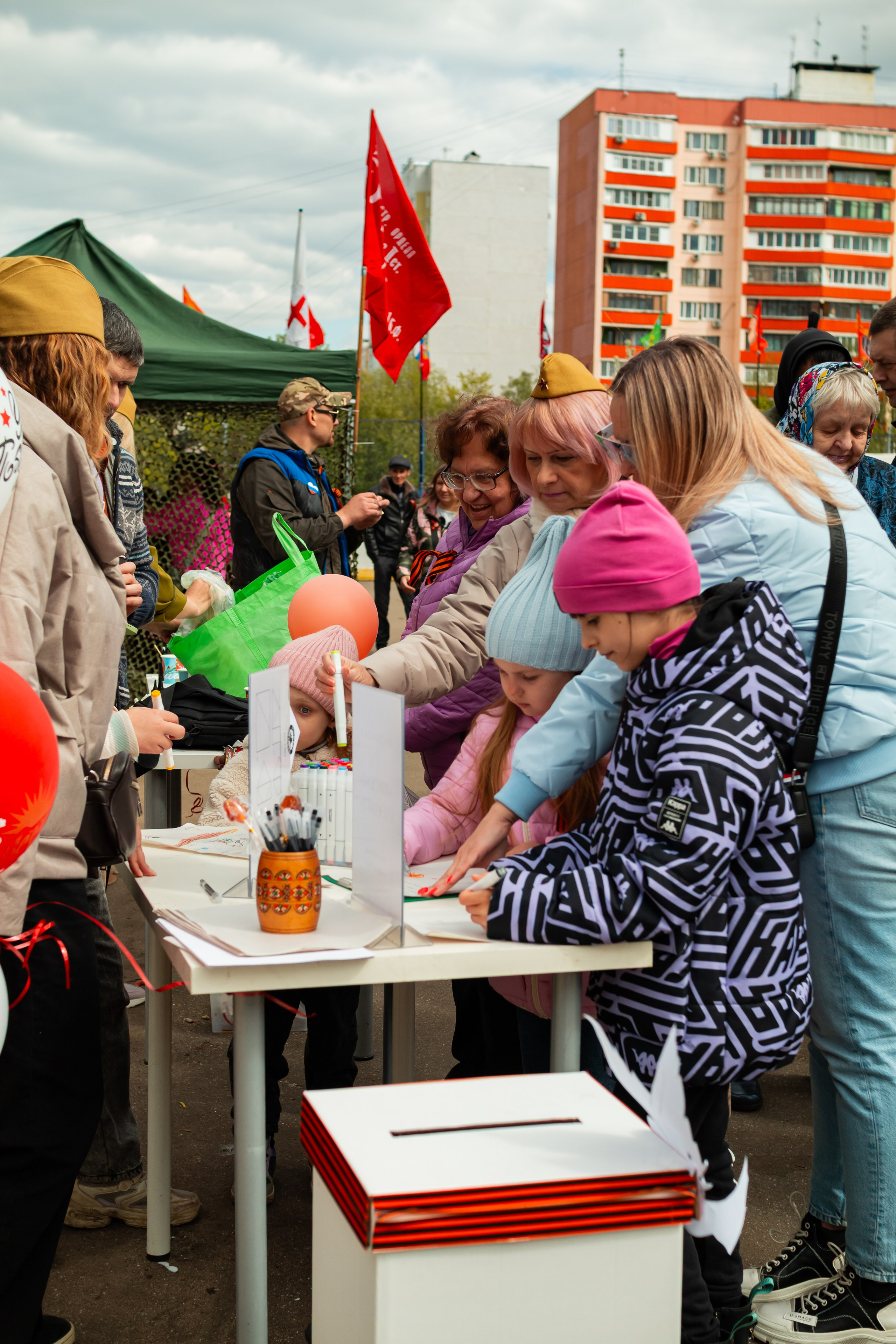 Репортаж с 9 мая 2025 года, День Победы! ВАО Москва. Фотограф Илья Варакин