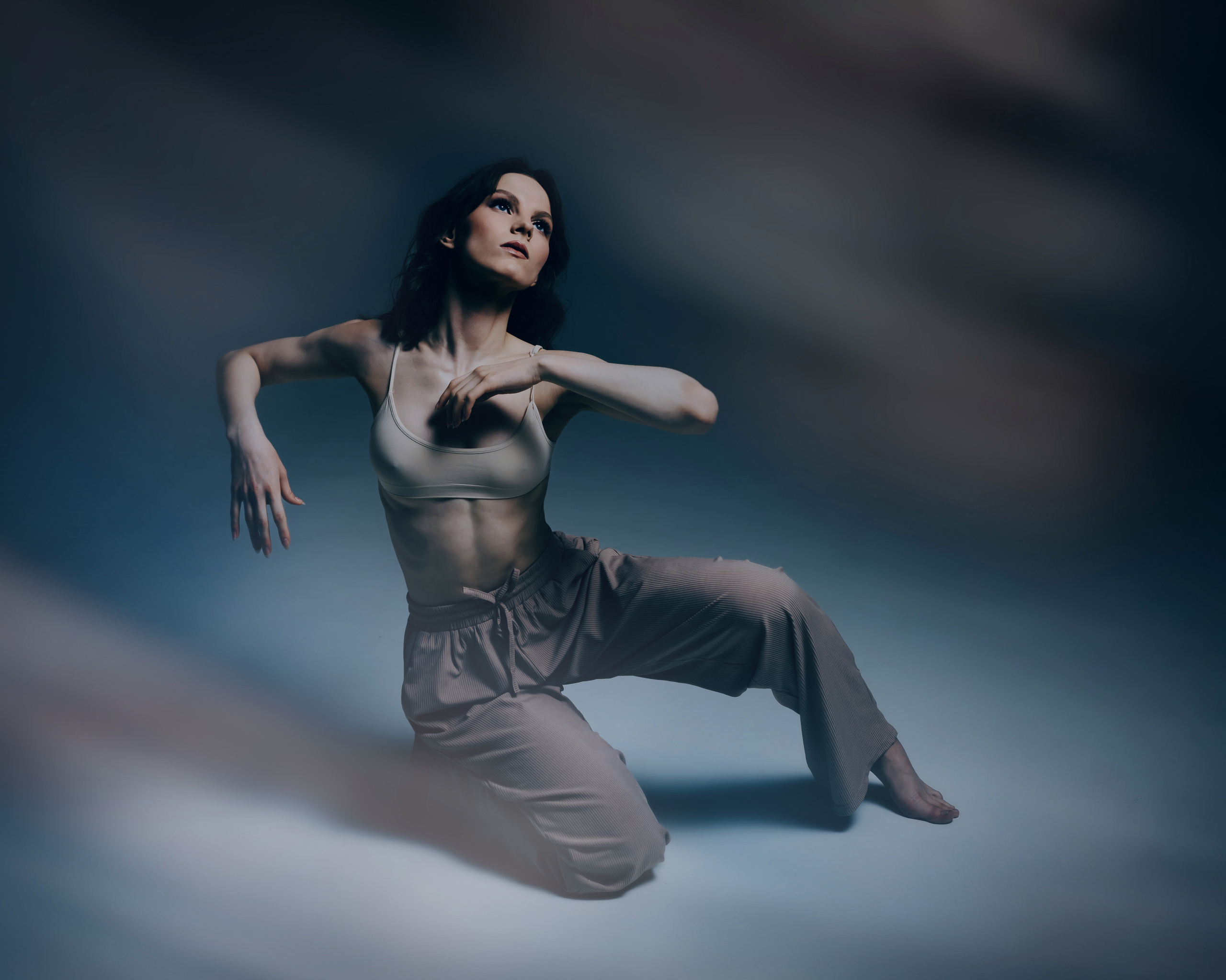 Креативная тематическая индивидуальная портретная съёмка. Фотограф Екатеринбург для вас или вашего бренда