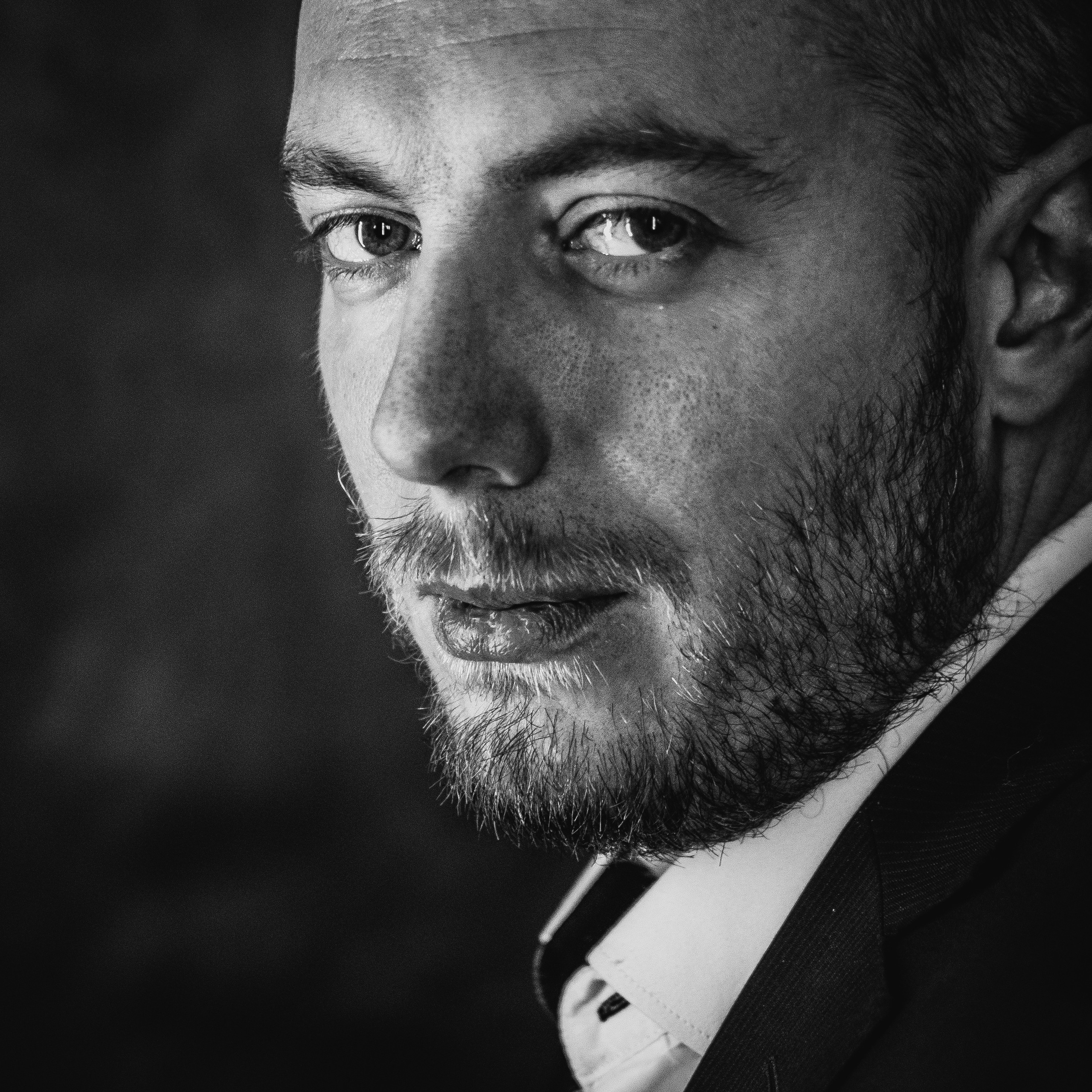 Креативная тематическая индивидуальная портретная съёмка. Фотограф Екатеринбург для вас или вашего бренда