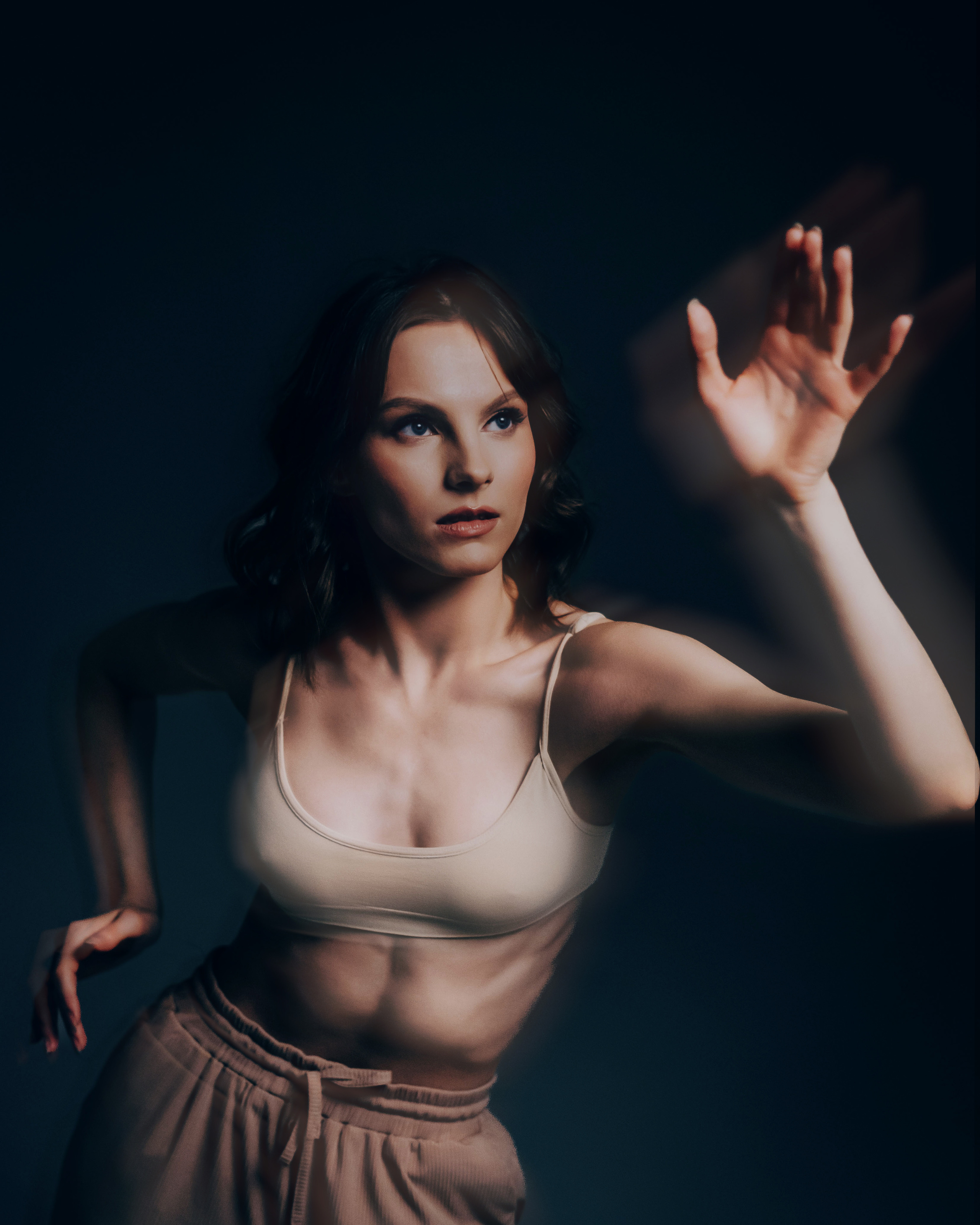 Креативная тематическая индивидуальная портретная съёмка. Фотограф Екатеринбург для вас или вашего бренда