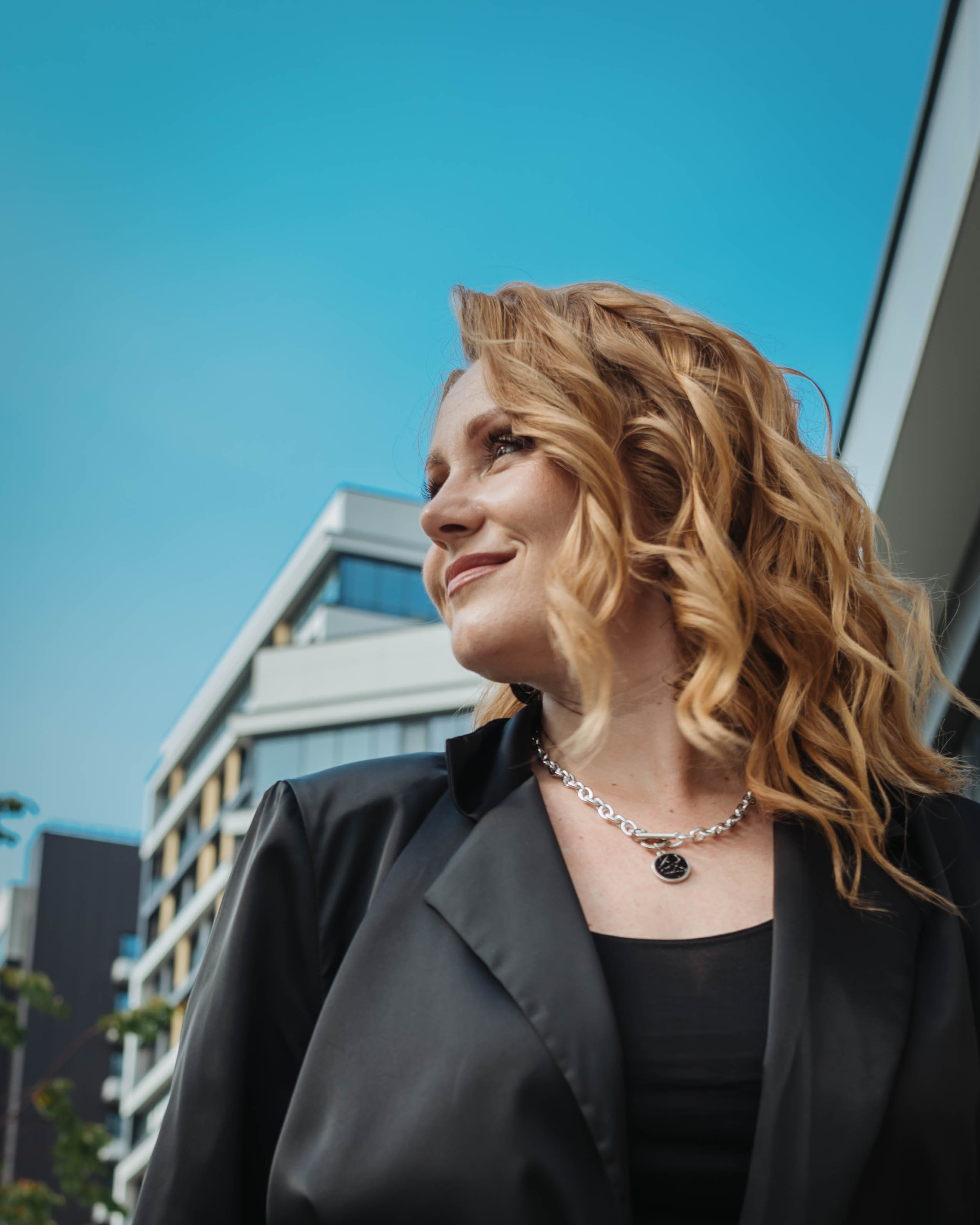 Креативная тематическая индивидуальная портретная съёмка. Фотограф Екатеринбург для вас или вашего бренда