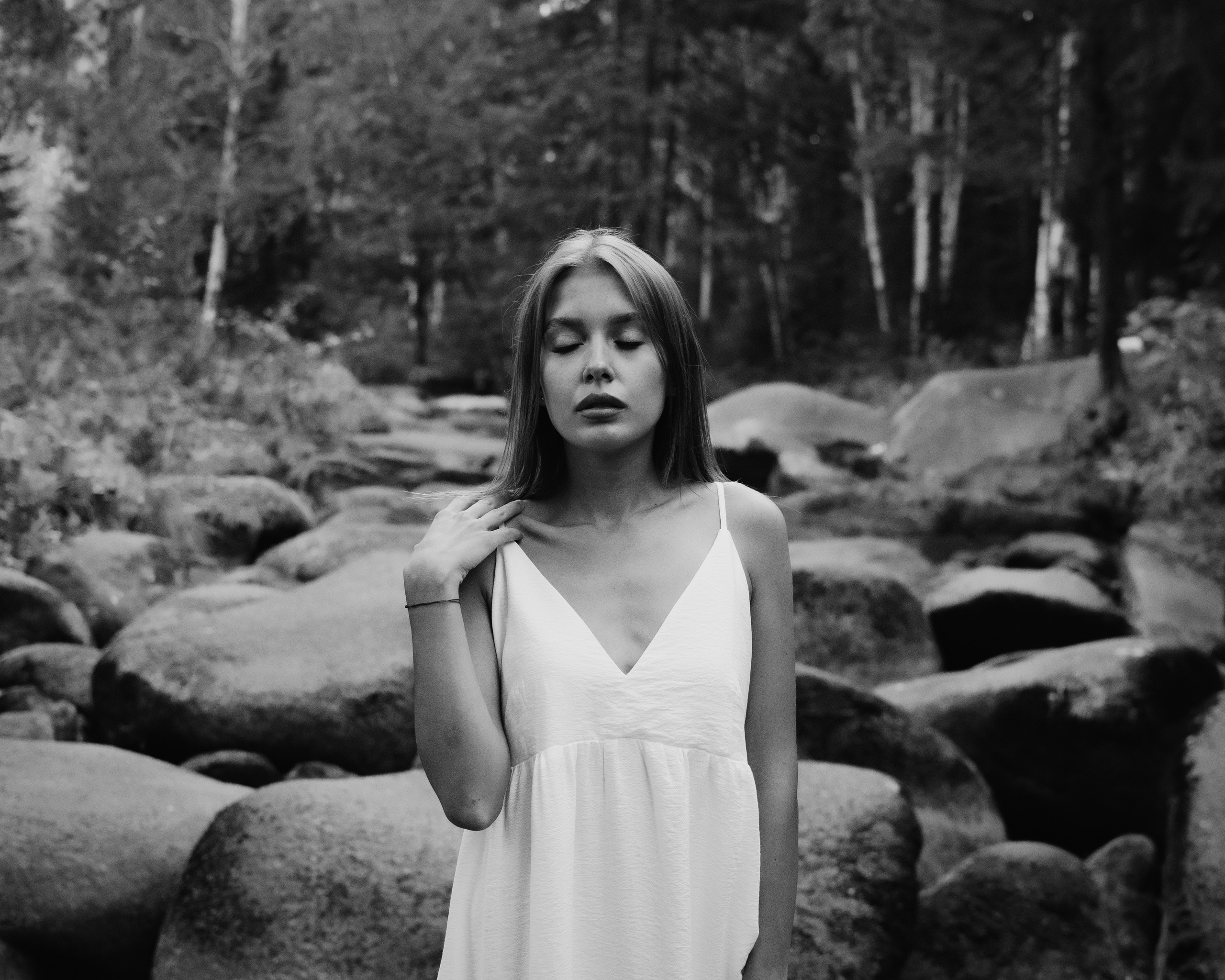 Креативная тематическая индивидуальная портретная съёмка. Фотограф Екатеринбург для вас или вашего бренда