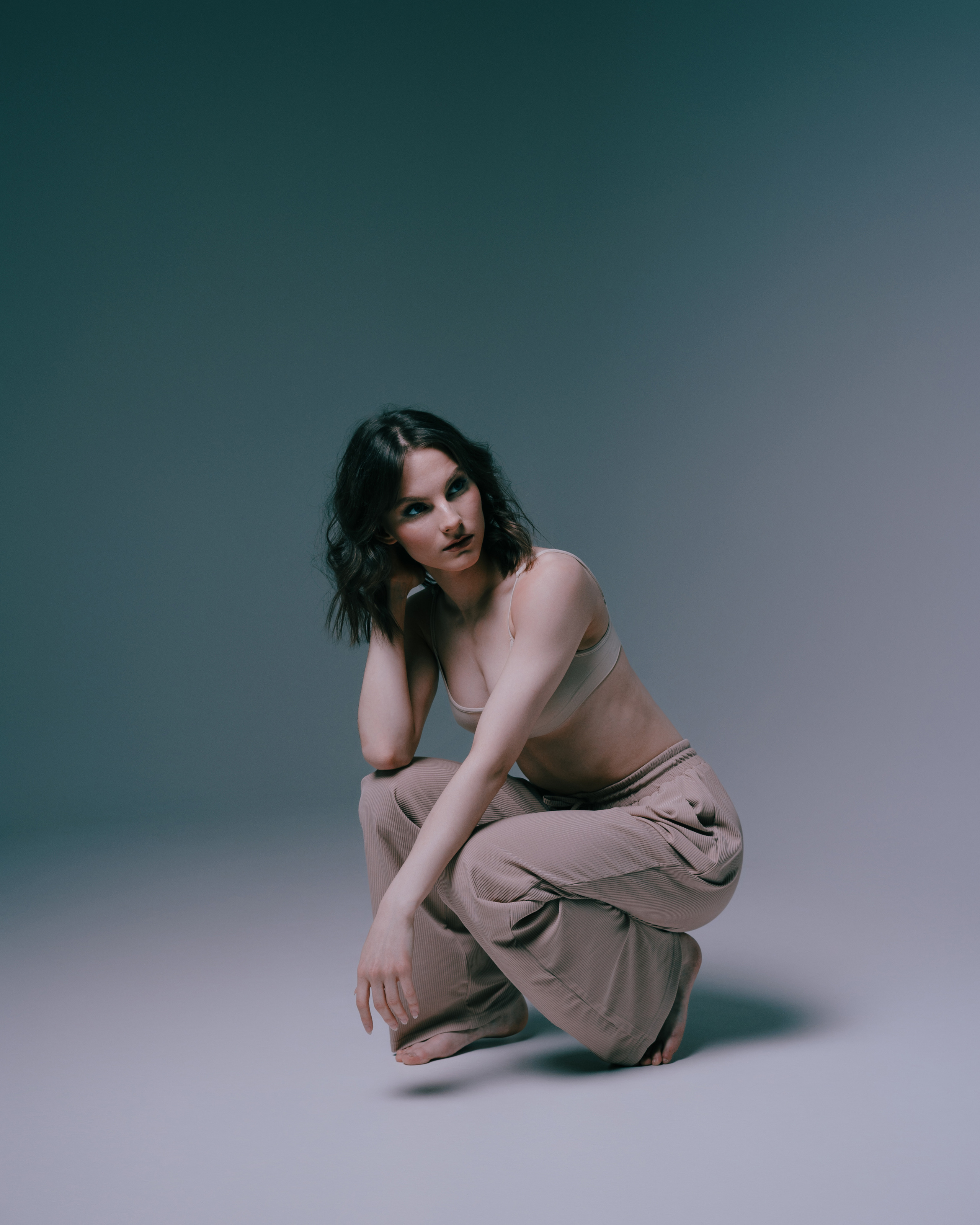 Креативная тематическая индивидуальная портретная съёмка. Фотограф Екатеринбург для вас или вашего бренда