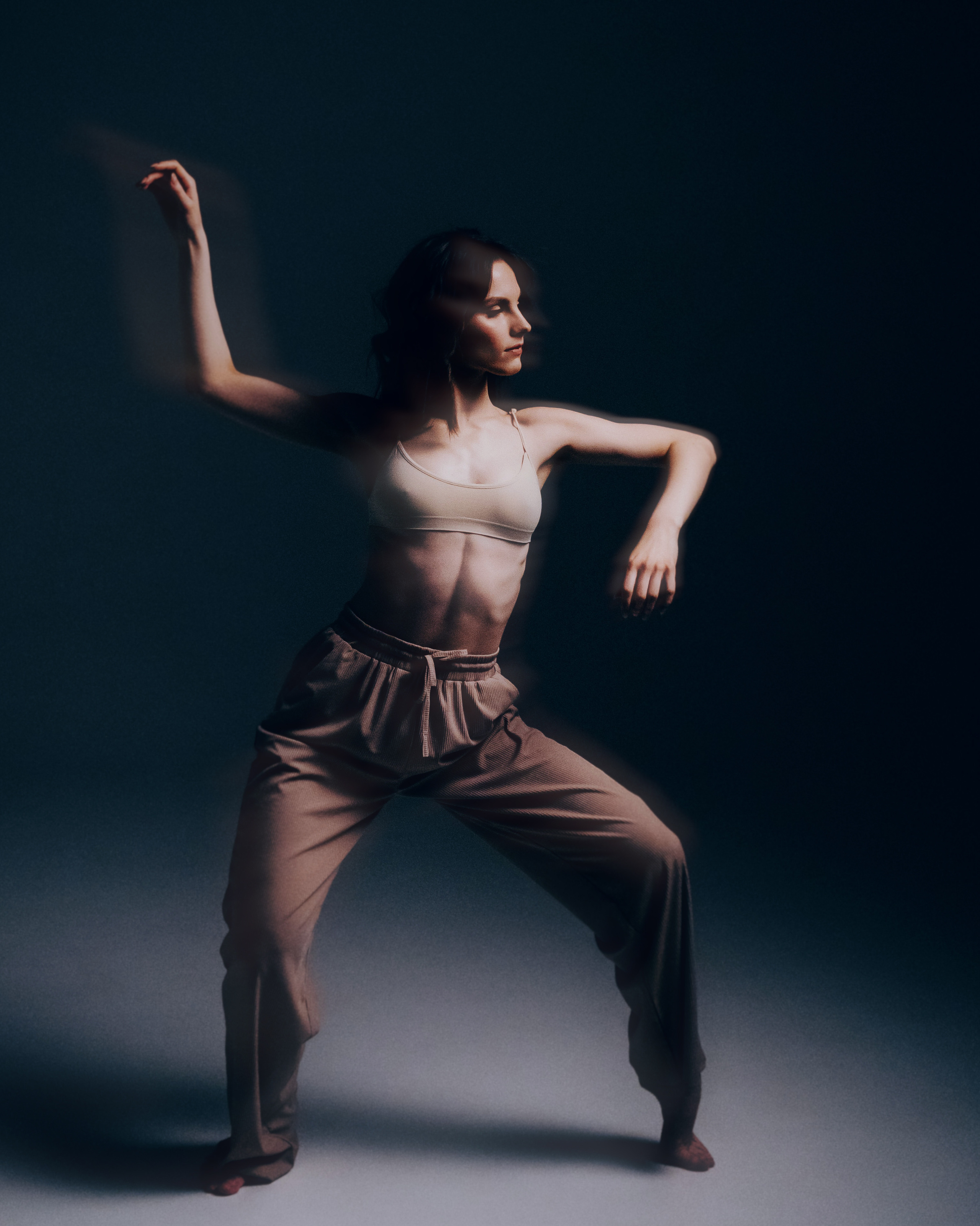 Креативная тематическая индивидуальная портретная съёмка. Фотограф Екатеринбург для вас или вашего бренда