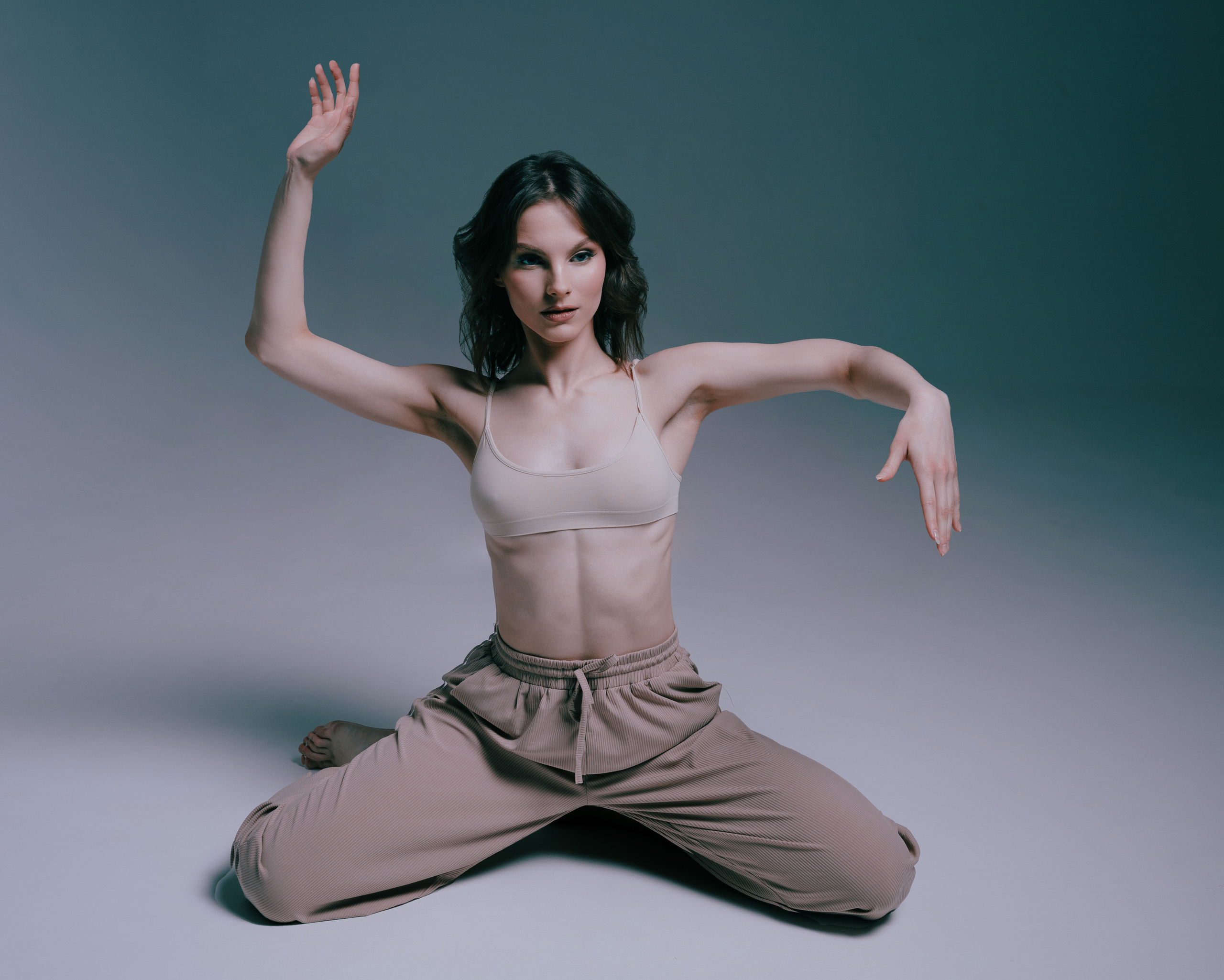 Креативная тематическая индивидуальная портретная съёмка. Фотограф Екатеринбург для вас или вашего бренда