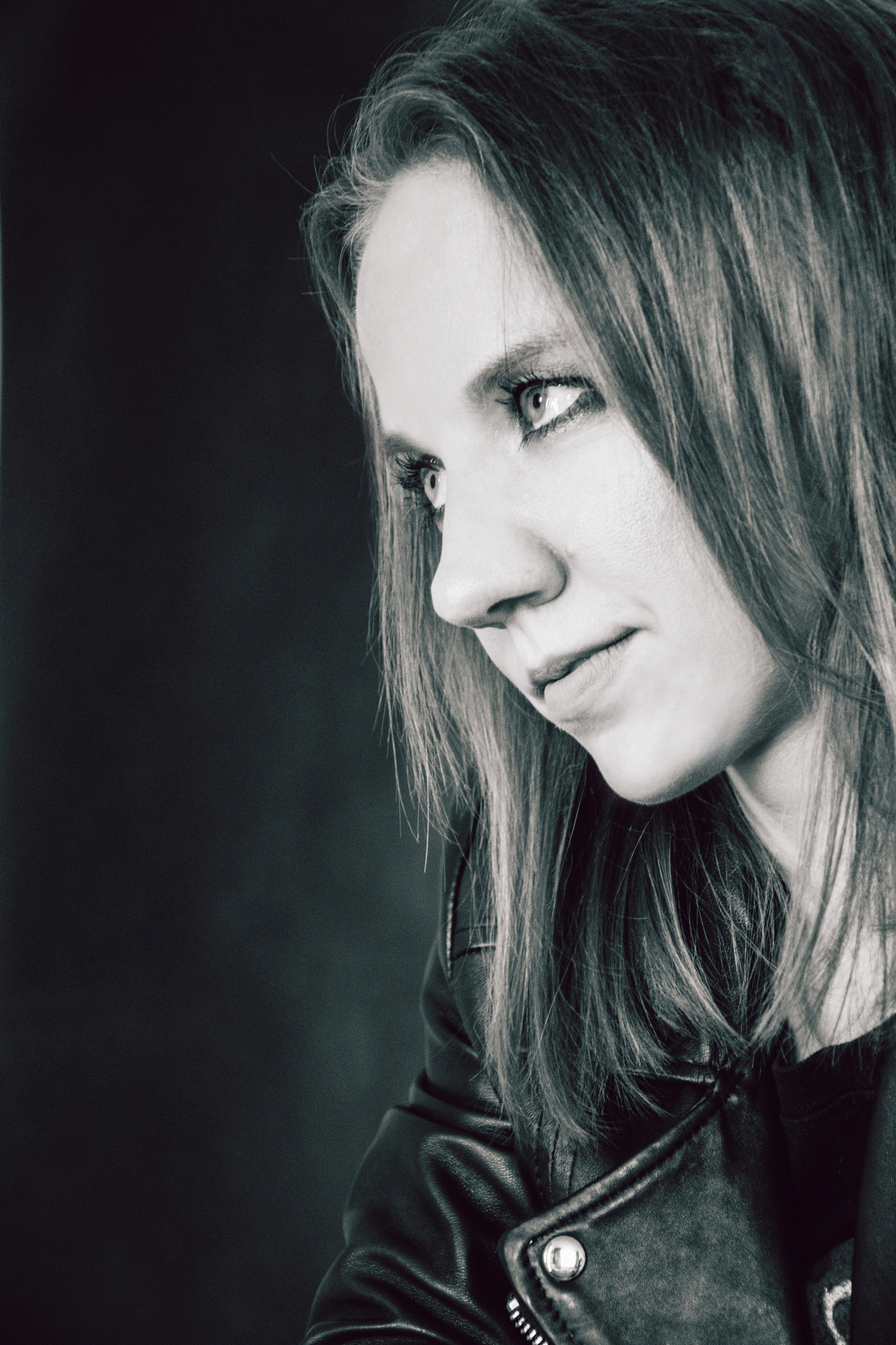 Креативная тематическая индивидуальная портретная съёмка. Фотограф Екатеринбург для вас или вашего бренда