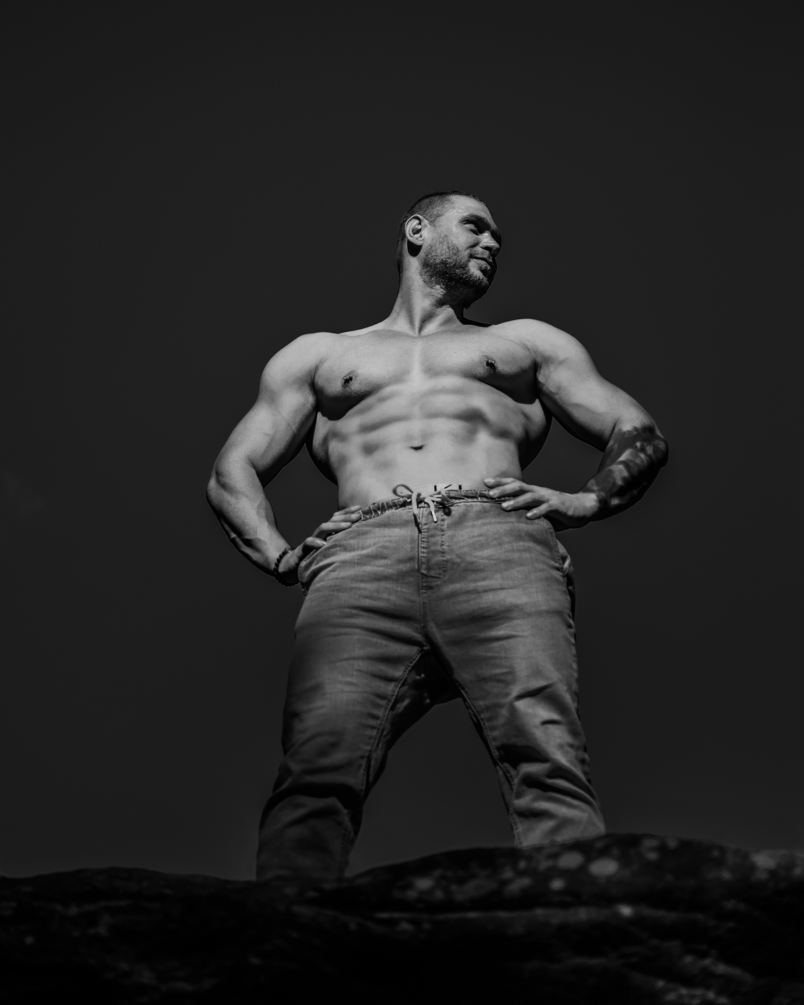 Креативная тематическая индивидуальная портретная съёмка. Фотограф Екатеринбург для вас или вашего бренда