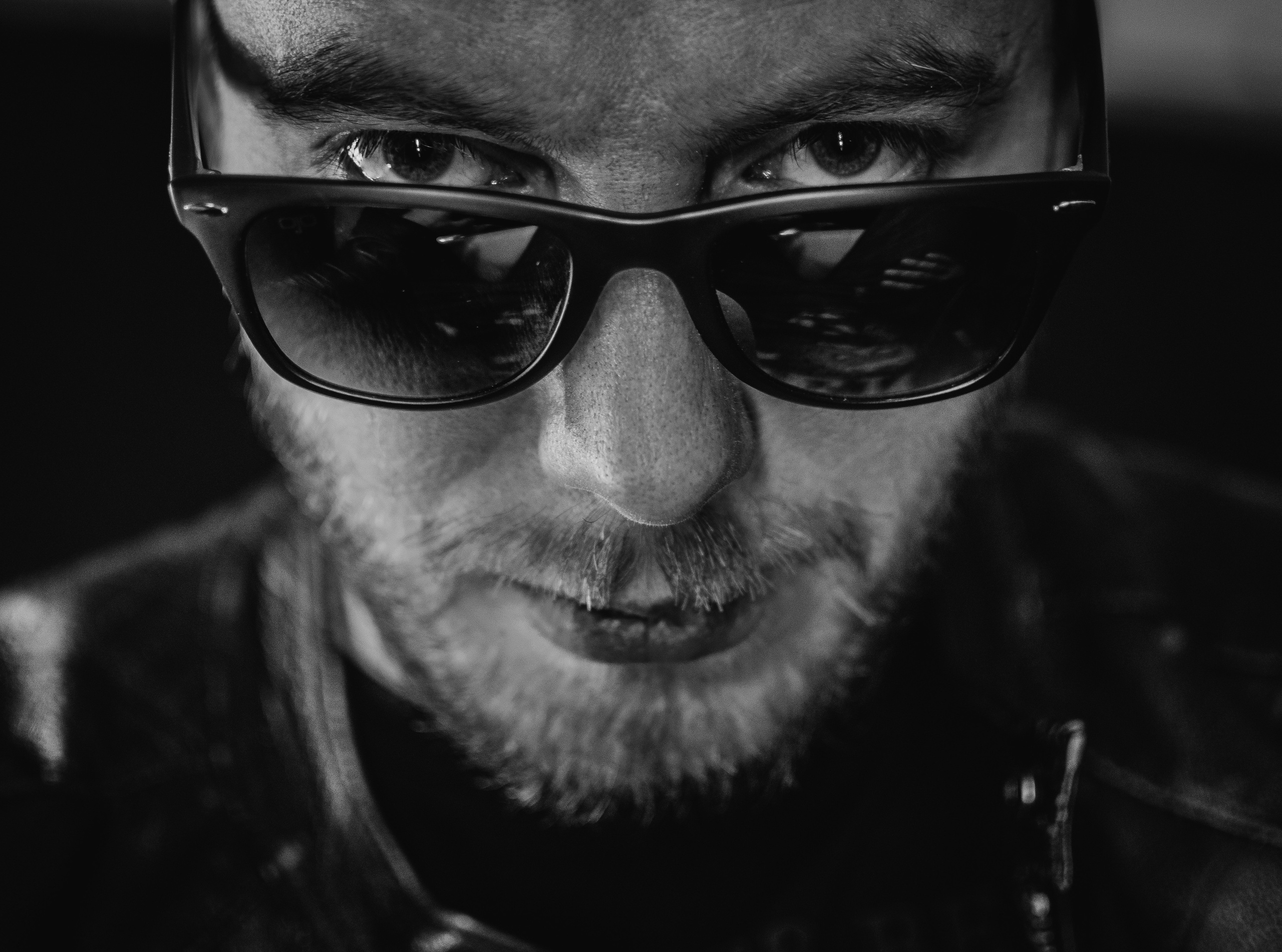 Креативная тематическая индивидуальная портретная съёмка. Фотограф Екатеринбург для вас или вашего бренда