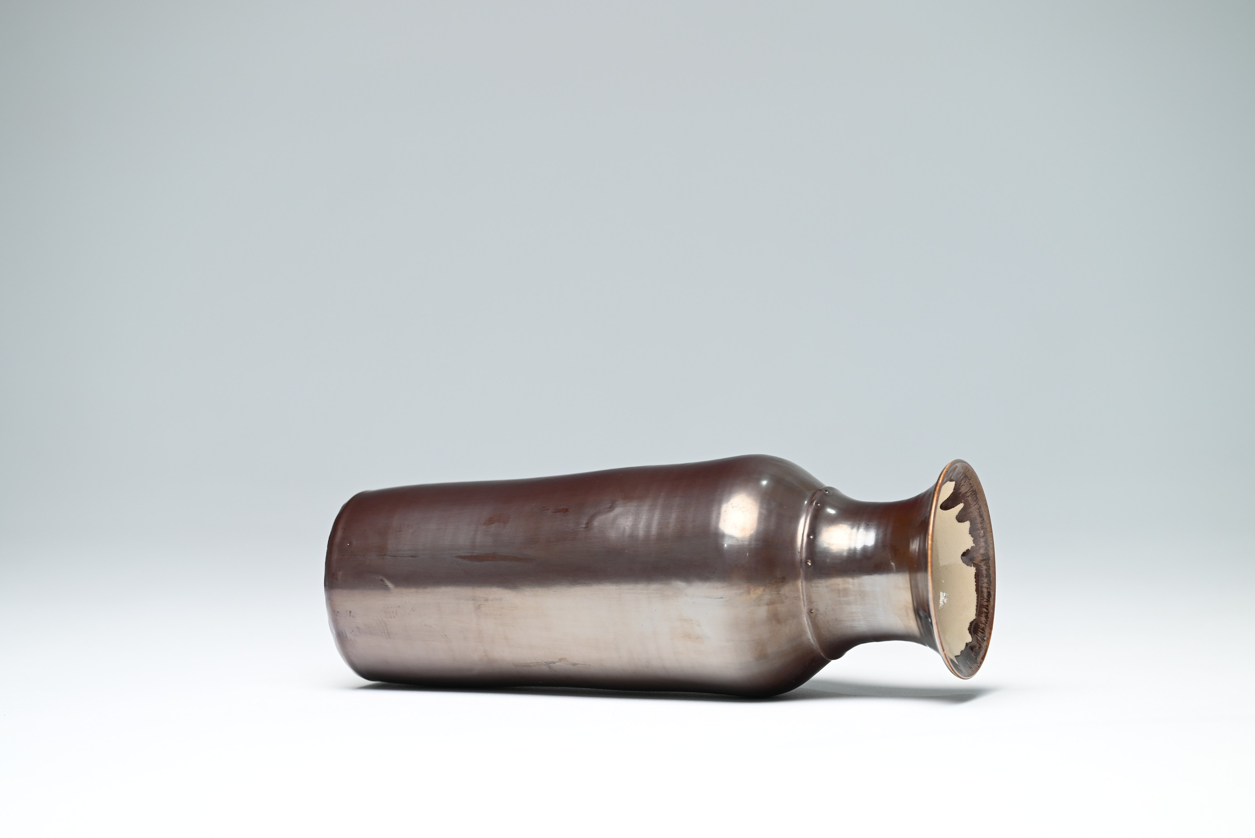 Сосуд Nº4. Каменная масса, глазурь. 38×14 см