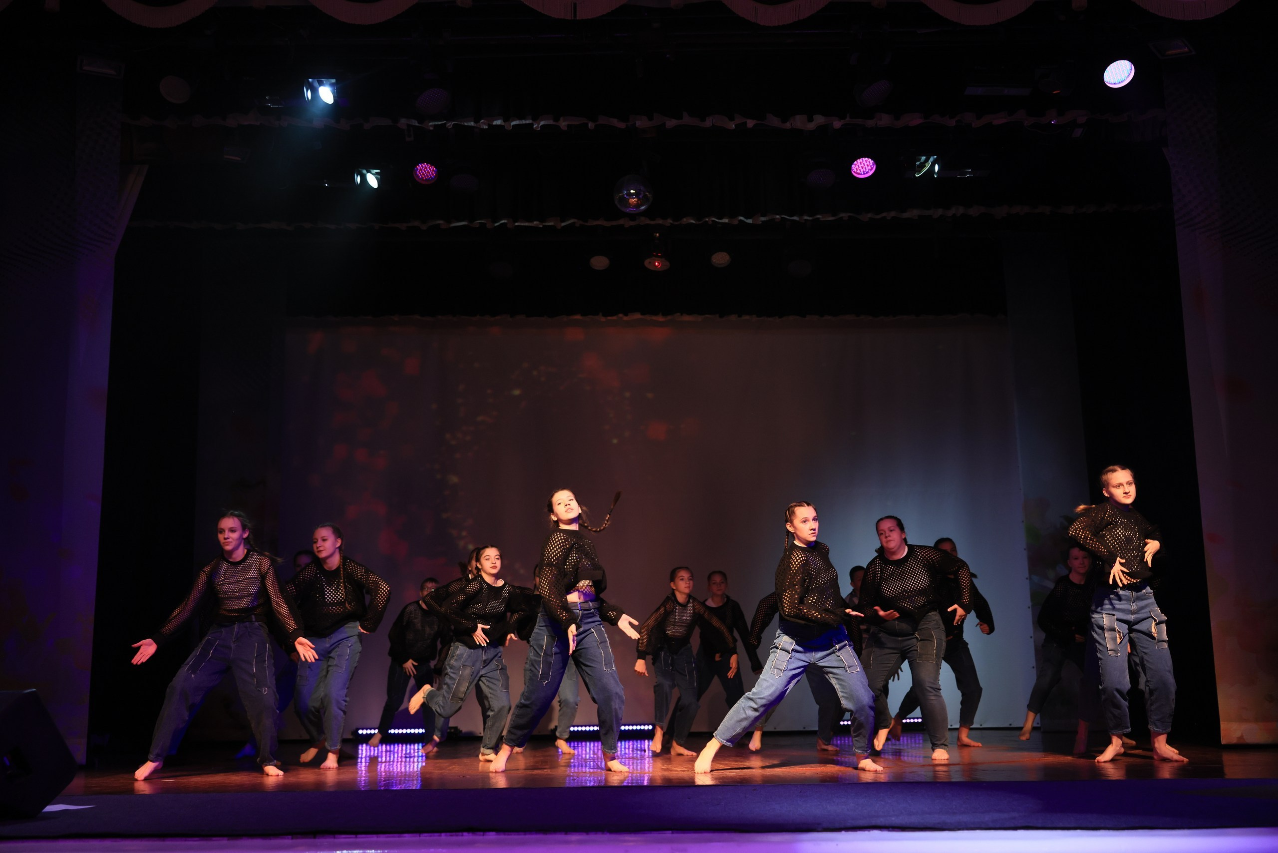 Концерт к 8 Марта в ДК «Металлург» г. Тула. Фотограф в Туле Крупский АнДРей. Фотостудия «КАДР71» в Туле