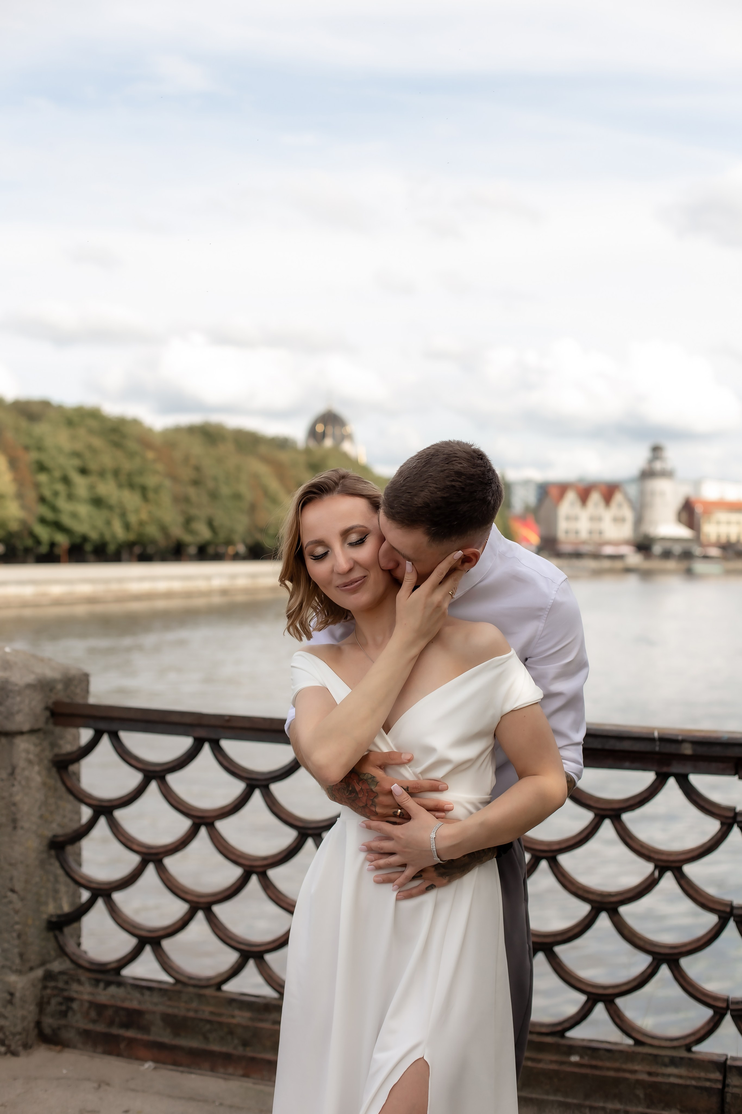 Саша и Вика. Биржевой сквер. Фотограф в Калининграде Решетникова Алина