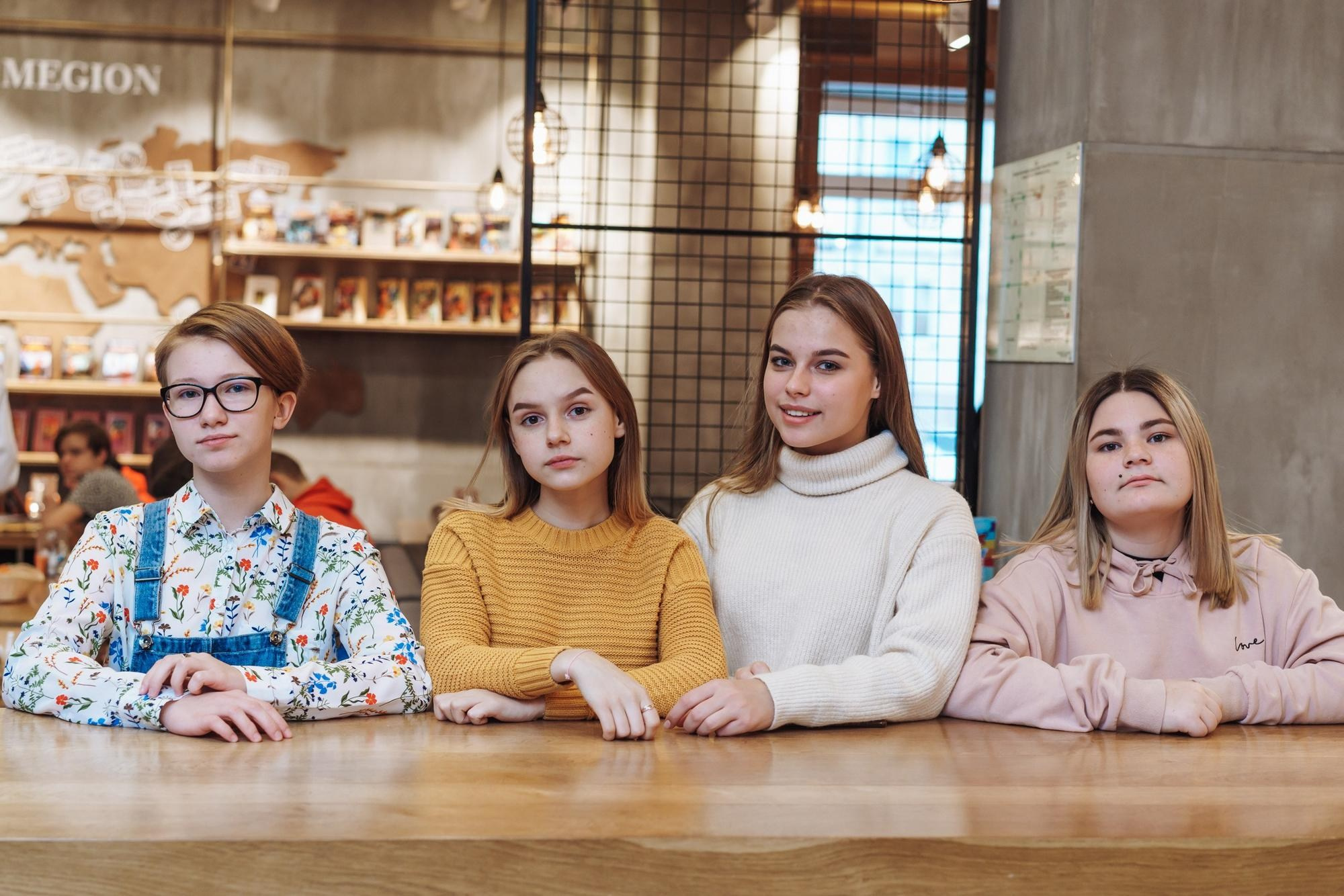 9 класс. КЛАСС | Выпускные альбомы в Нижневартовске