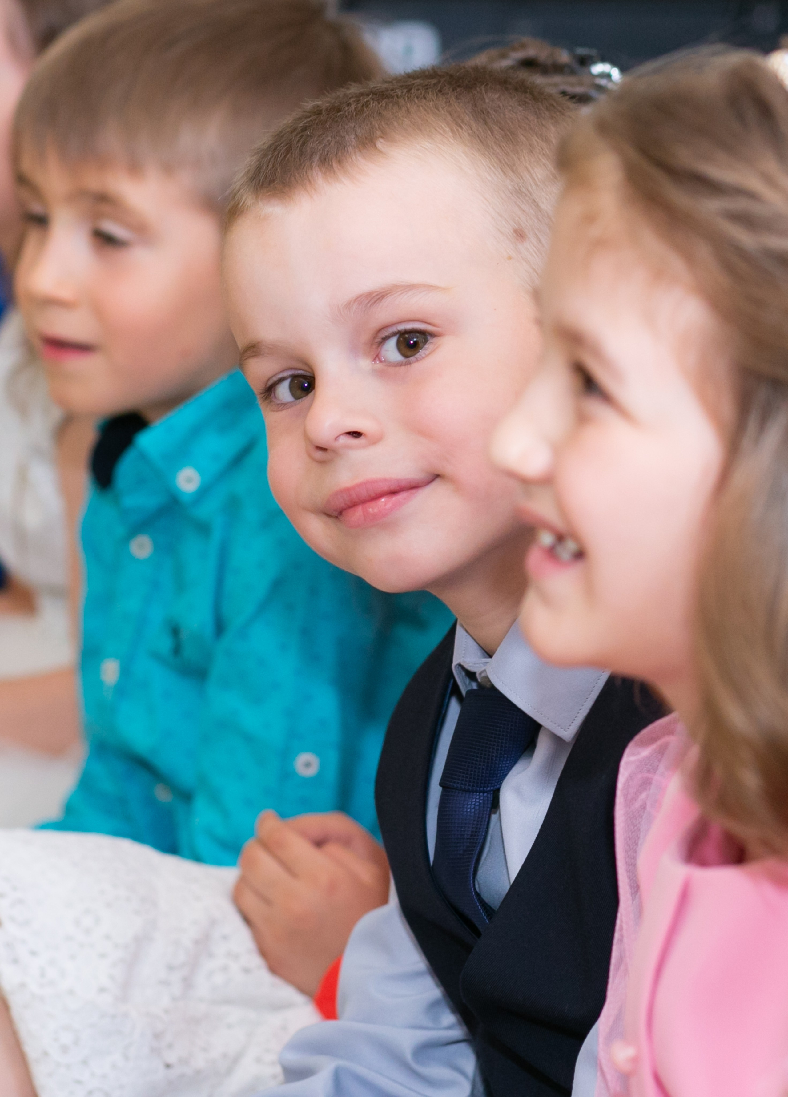 Выпускные и Утренники. Фотограф новорожденных и семейный фотограф НСО г. Бердск Марина Львова
