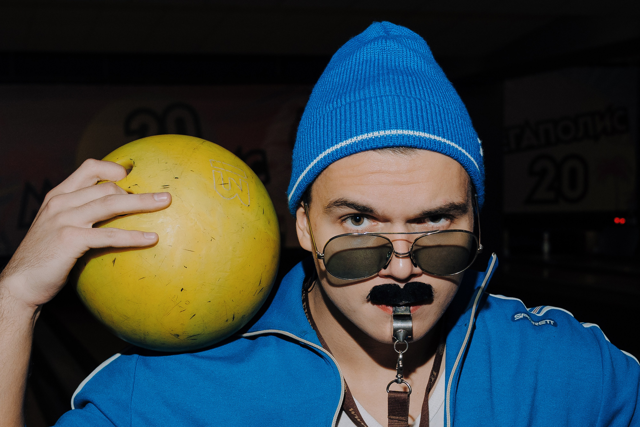 20 ЛЕТ МЕГАПОЛИС ЧЕЛЯБИНСК ХЕДЛАЙНЕР ЕЛКА. Репортажный фотограф Зуев Роман г. Челябинск