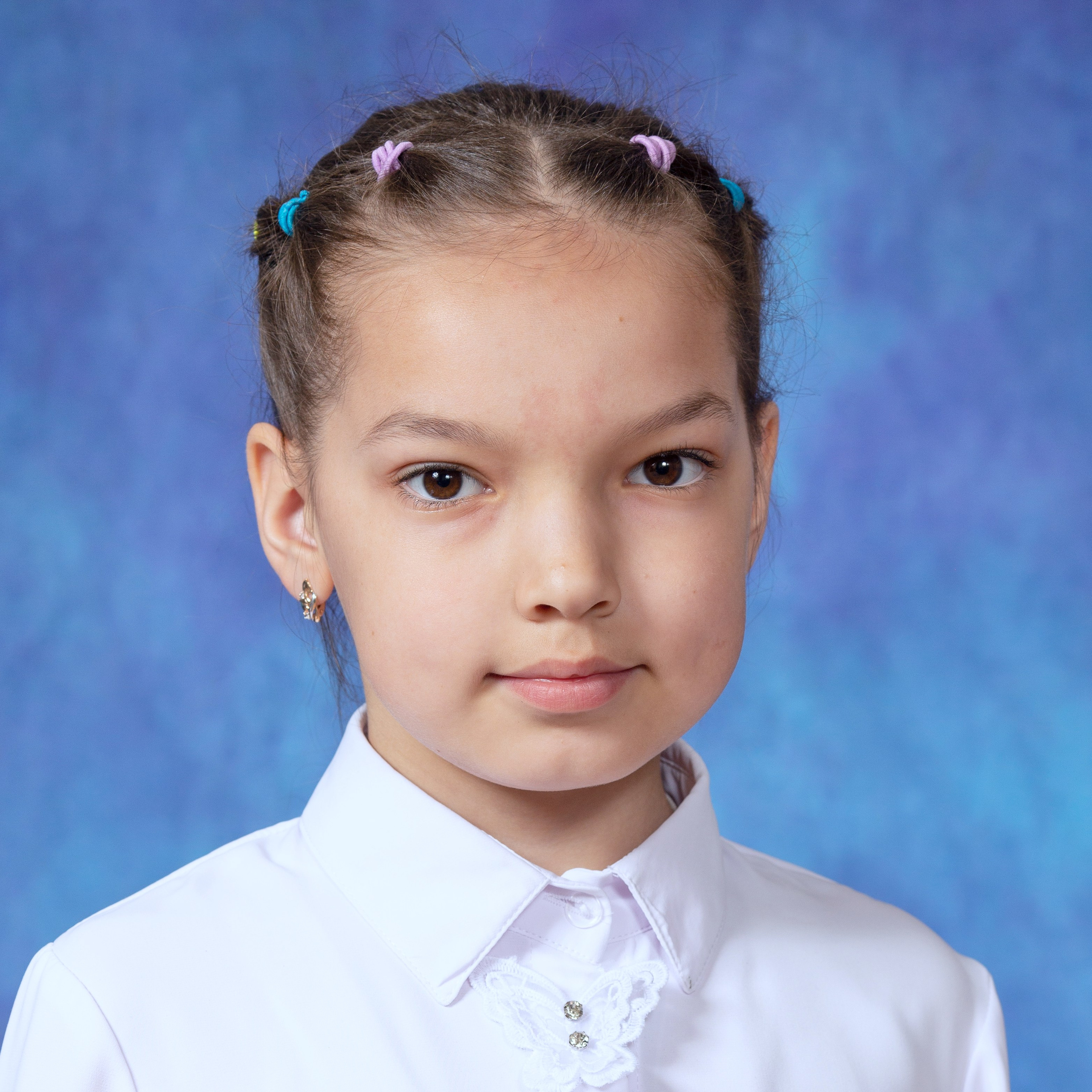 4 класс. Портреты. Школьные выпускные альбомы в Москве Марина Николаева