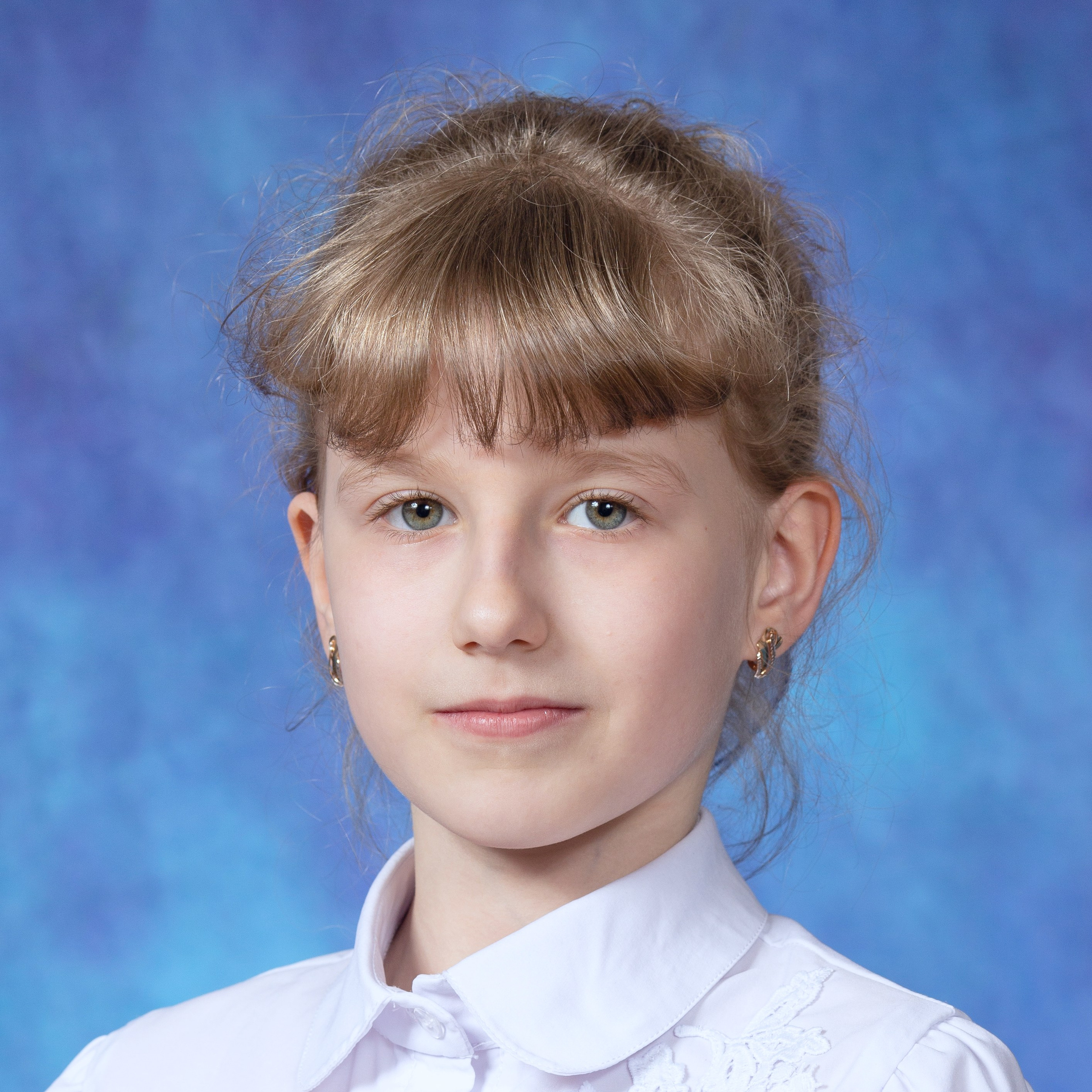 4 класс. Портреты. Школьные выпускные альбомы в Москве Марина Николаева