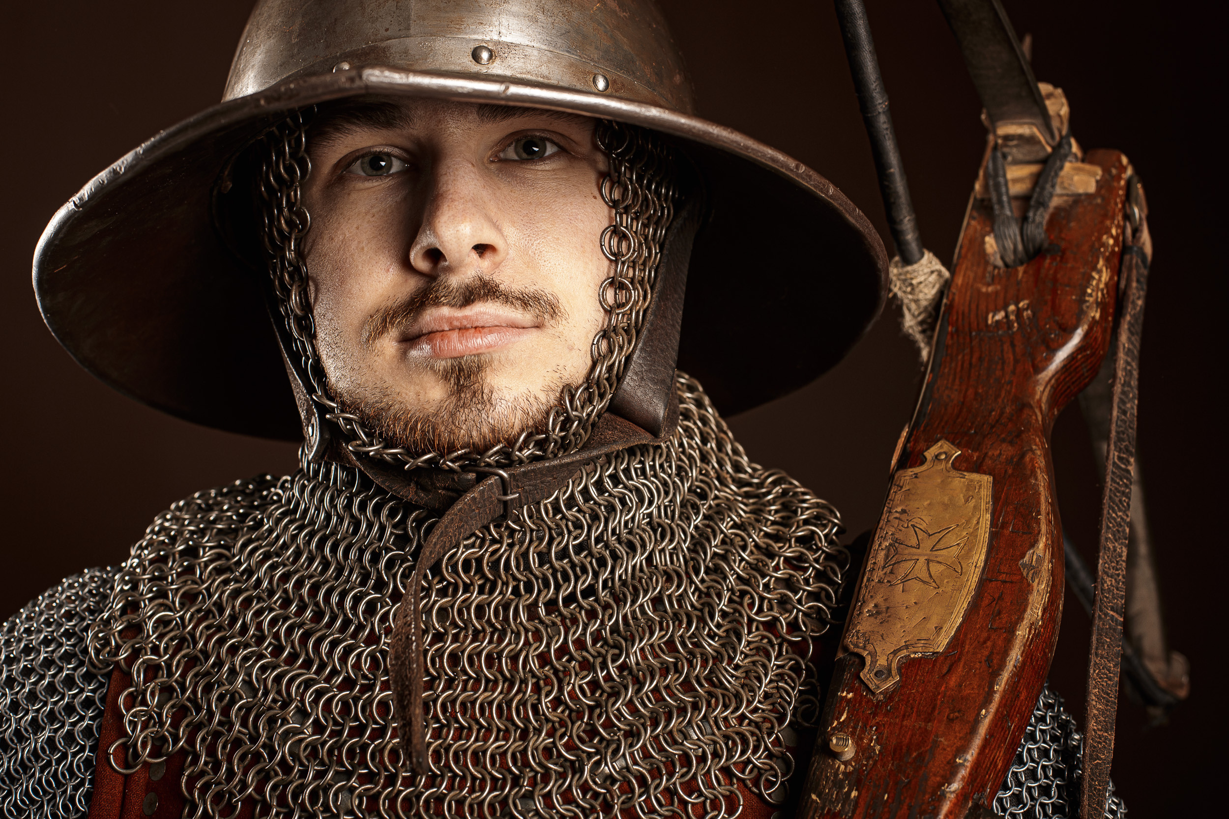 Рыцарь в доспехах. Фотограф Илья Киряков