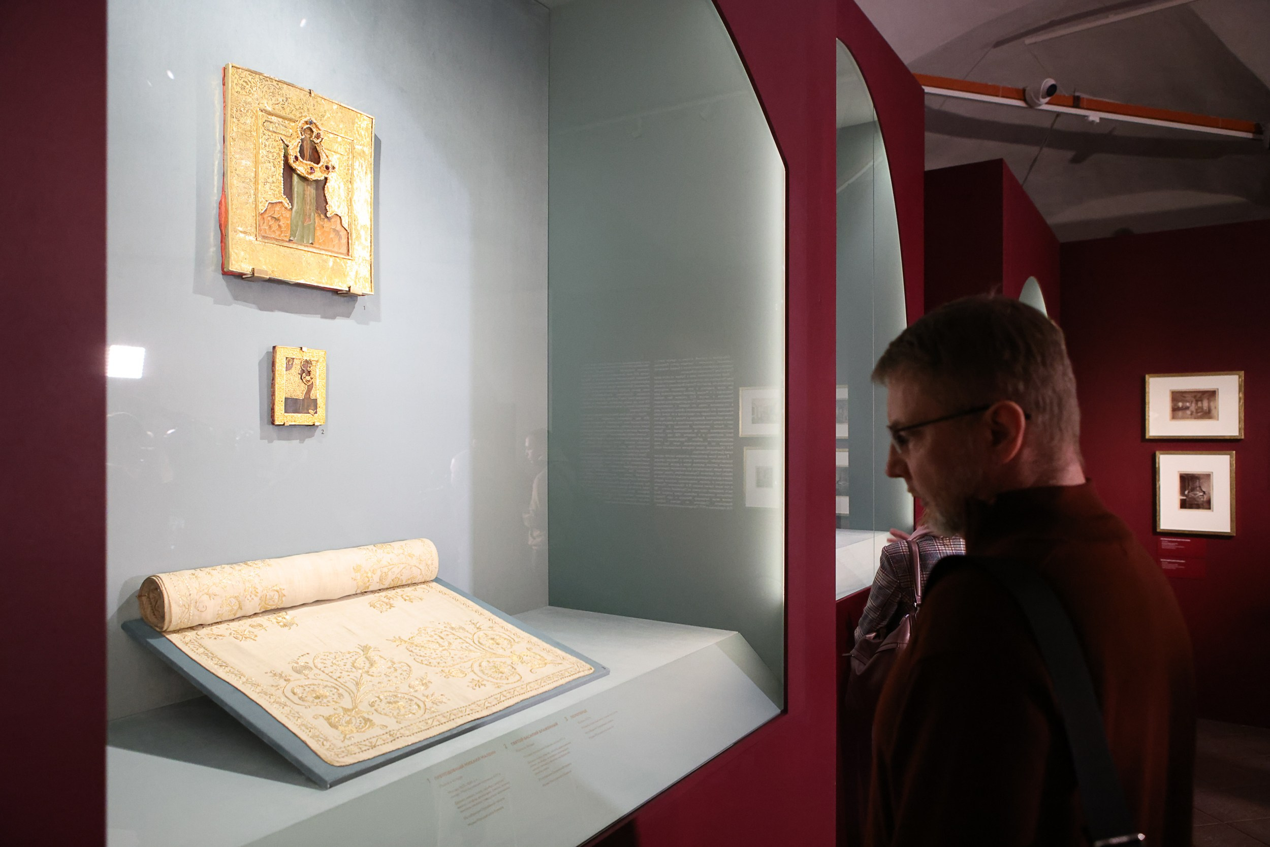 Кремль. Любители родной истории. Репортажный, архитектурный, театральный и файн-арт фотограф Лена Мельникова в Москве