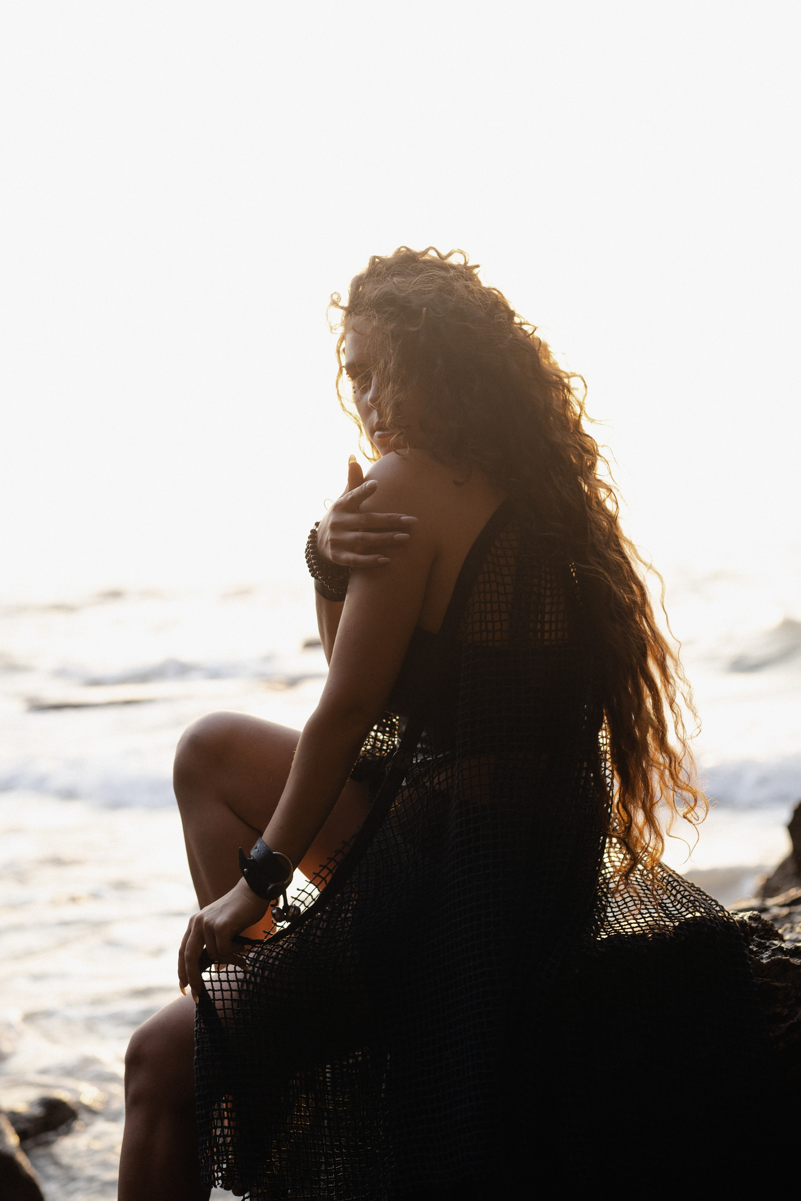 Ксения и море. Фотограф Аля Овчарова