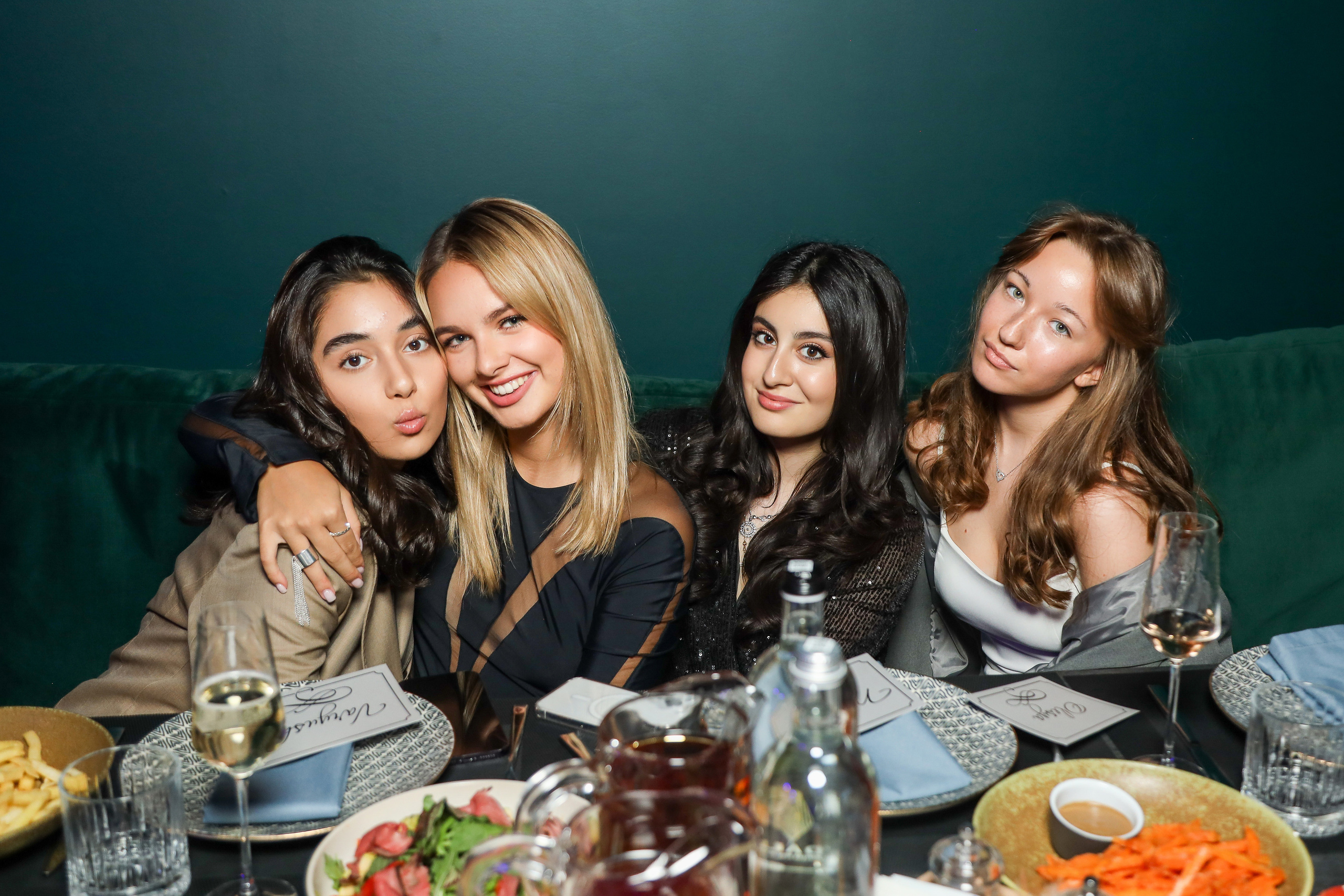 День Рождения Марии. Фотограф Антон Чупринин