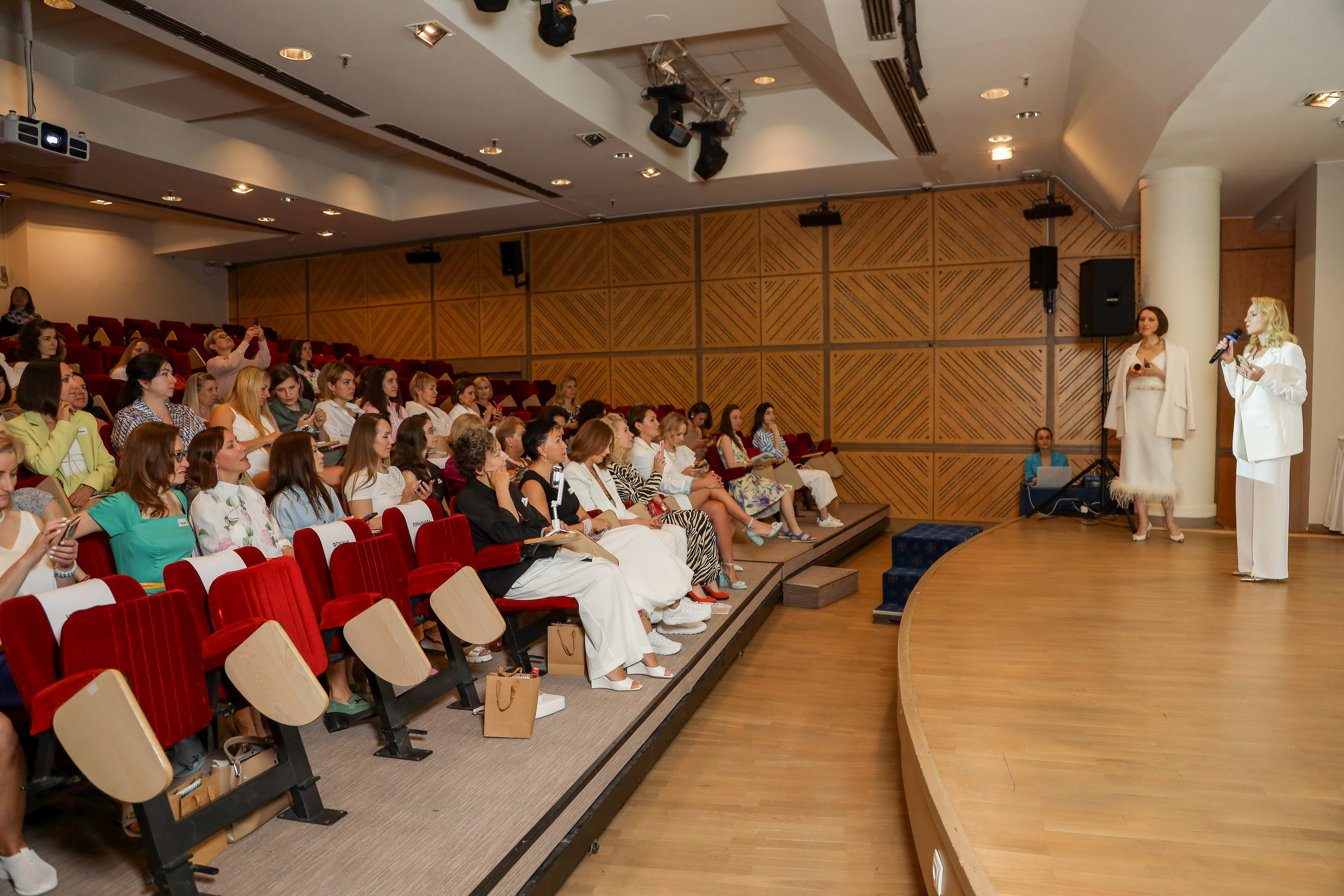 Level UP. Фотограф Антон Чупринин